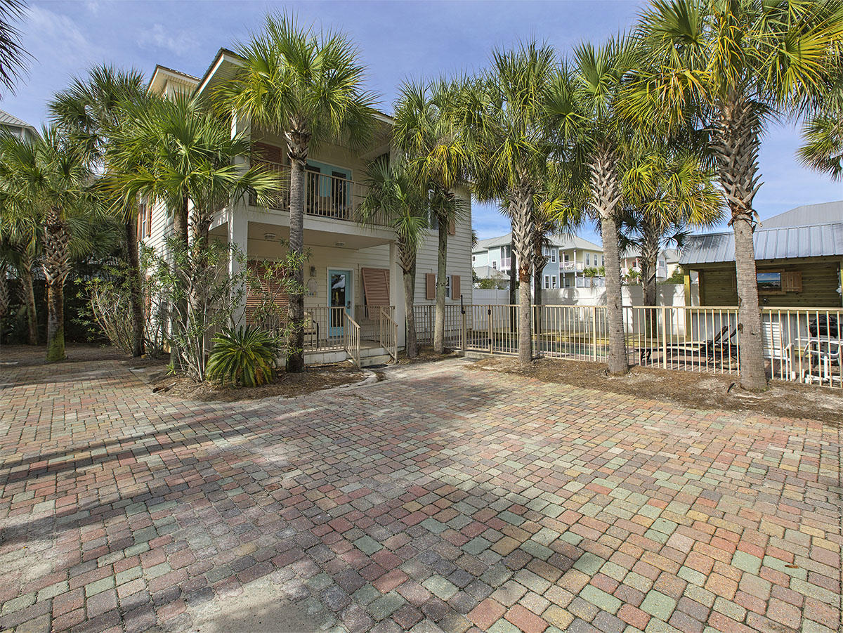 MIRAMAR BEACH COTTAGES - Residential