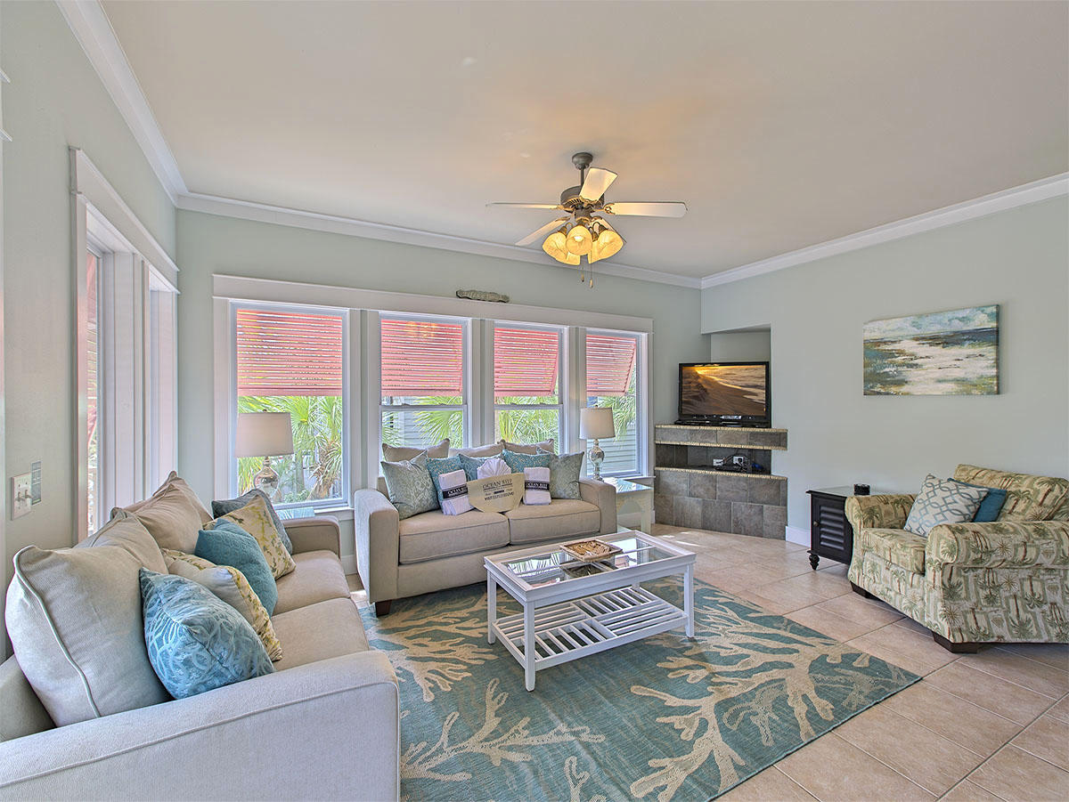 MIRAMAR BEACH COTTAGES - Residential