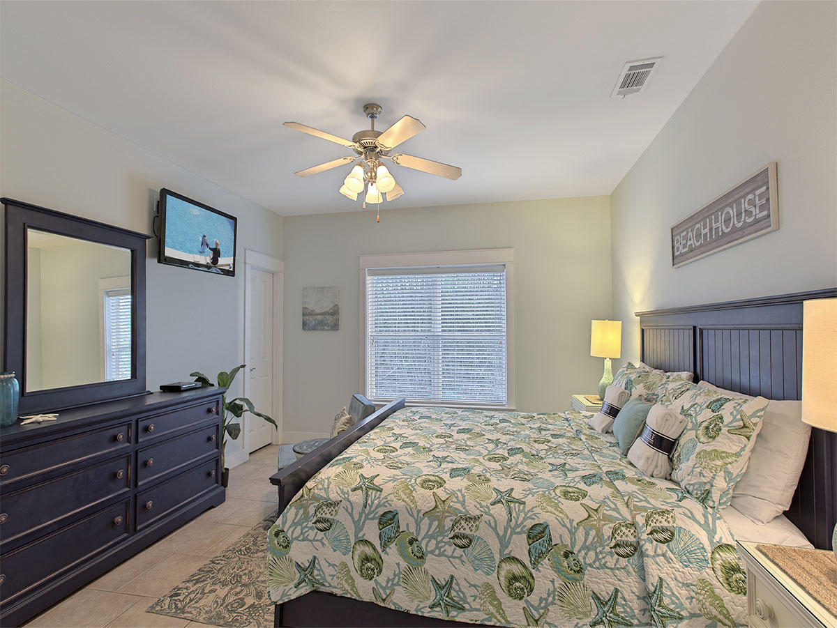 MIRAMAR BEACH COTTAGES - Residential