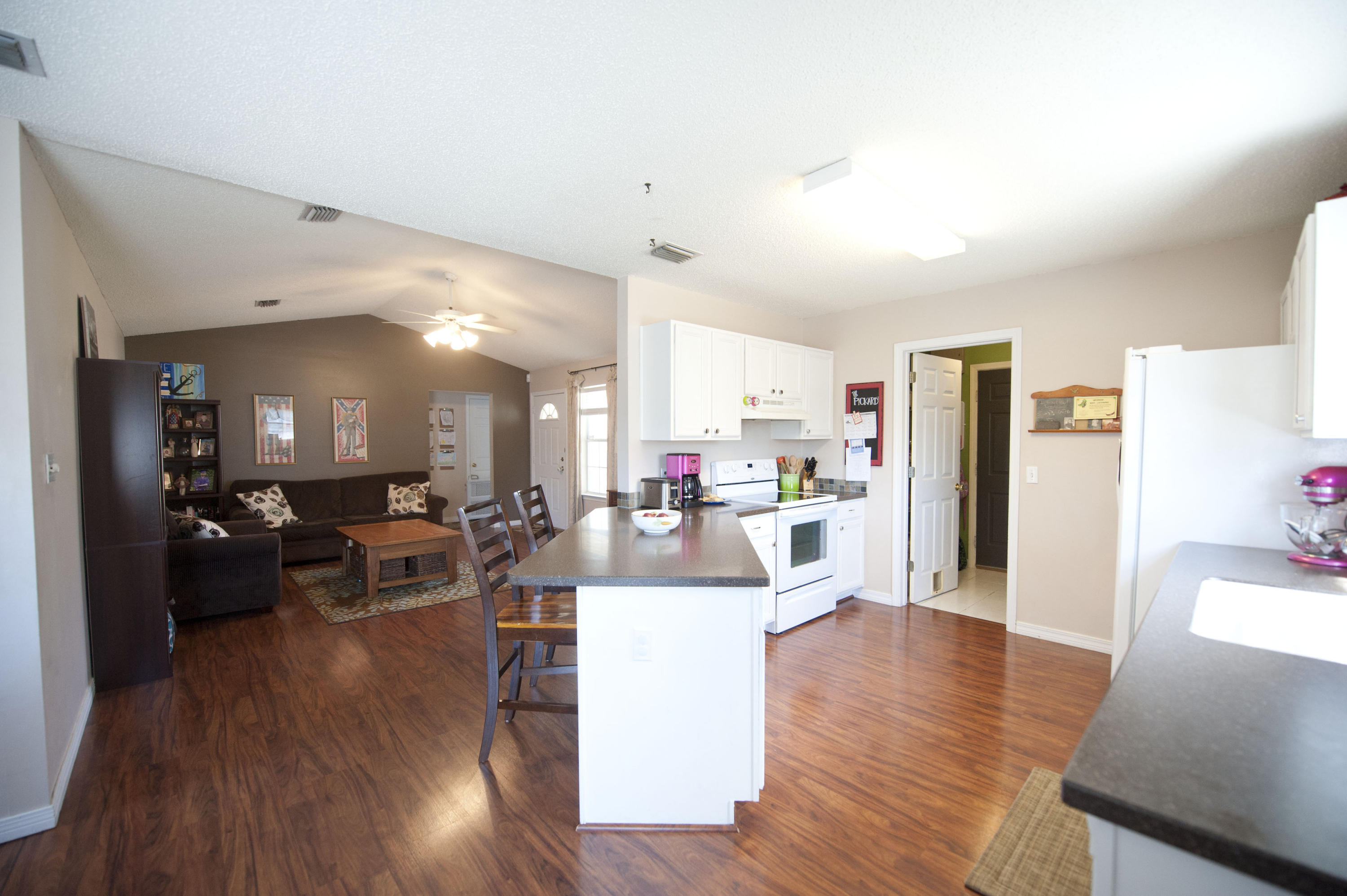 WHISPERING PINES - Residential