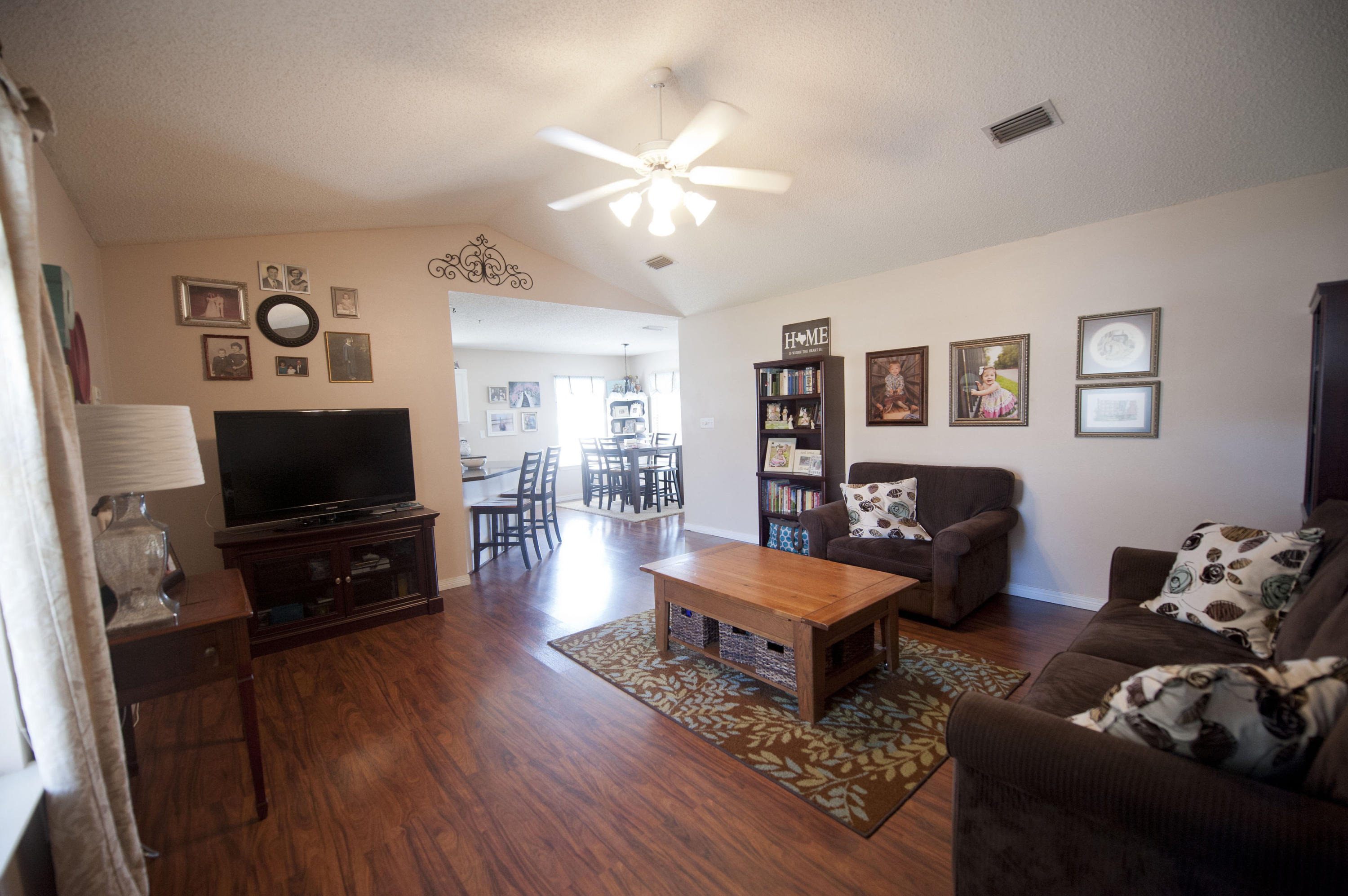 WHISPERING PINES - Residential