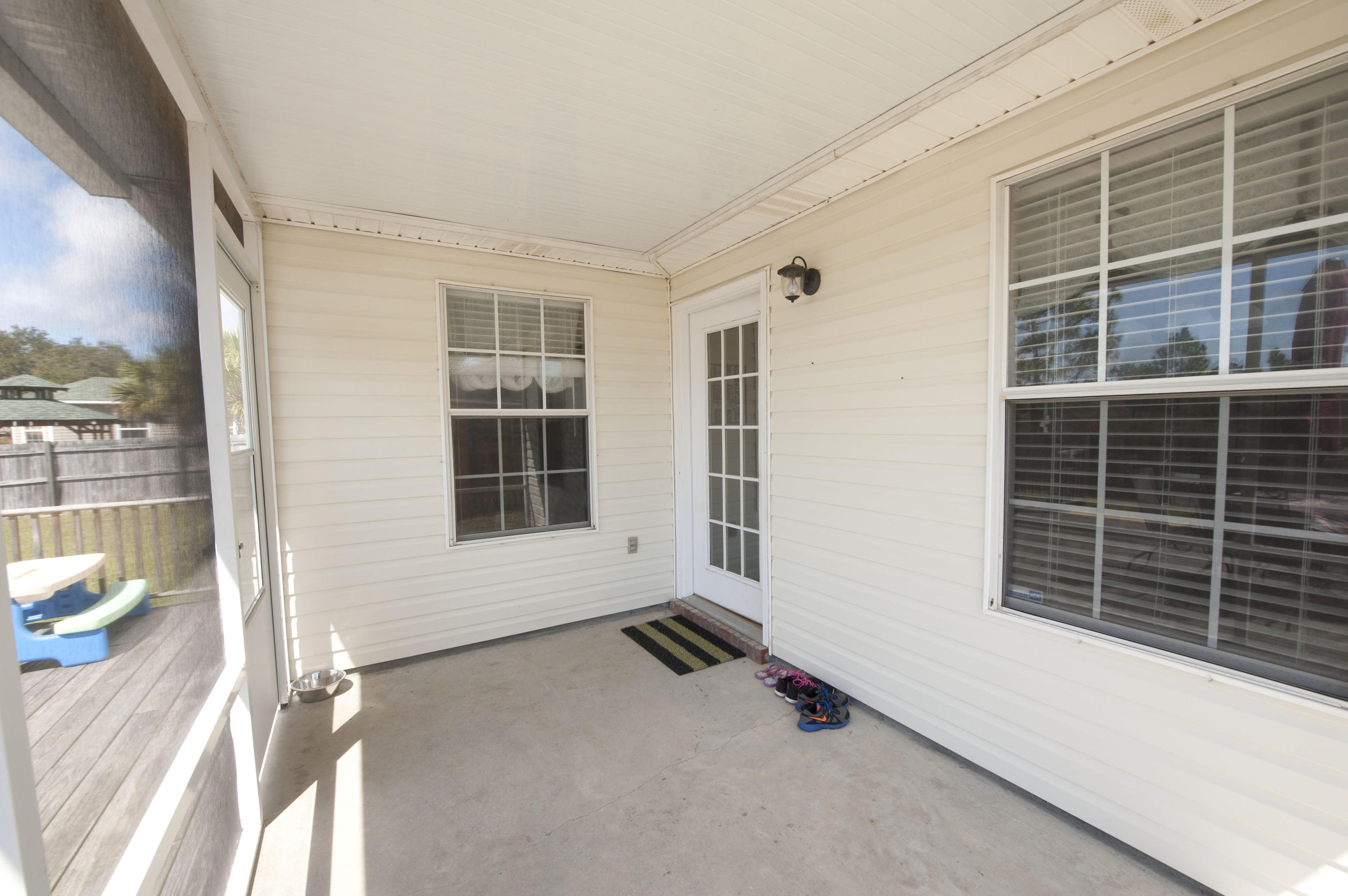 WHISPERING PINES - Residential