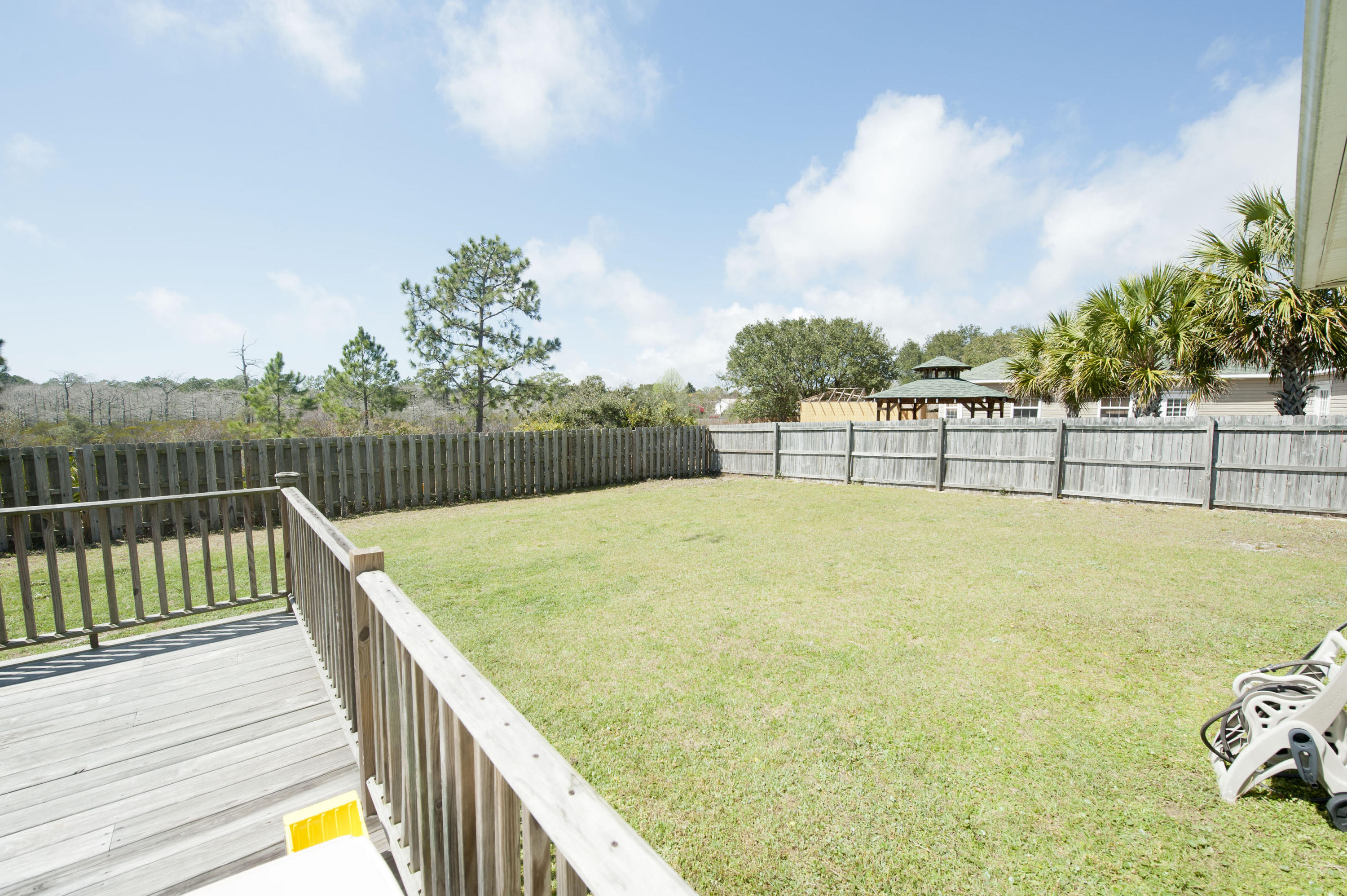 WHISPERING PINES - Residential