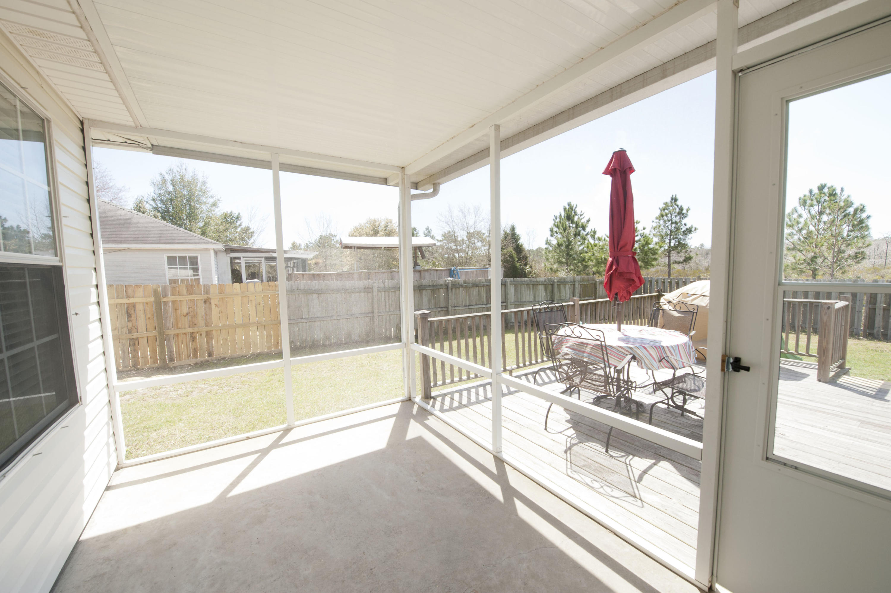 WHISPERING PINES - Residential