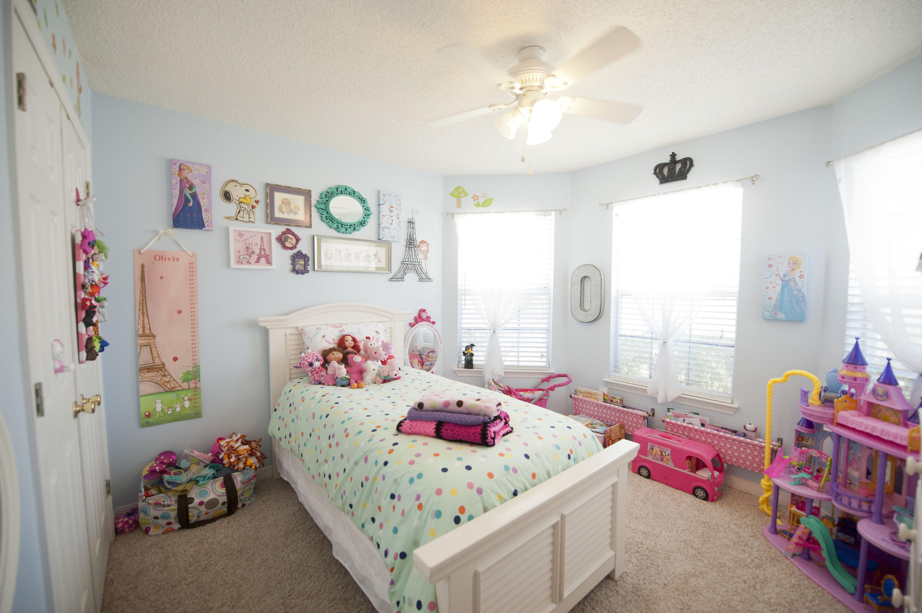 WHISPERING PINES - Residential