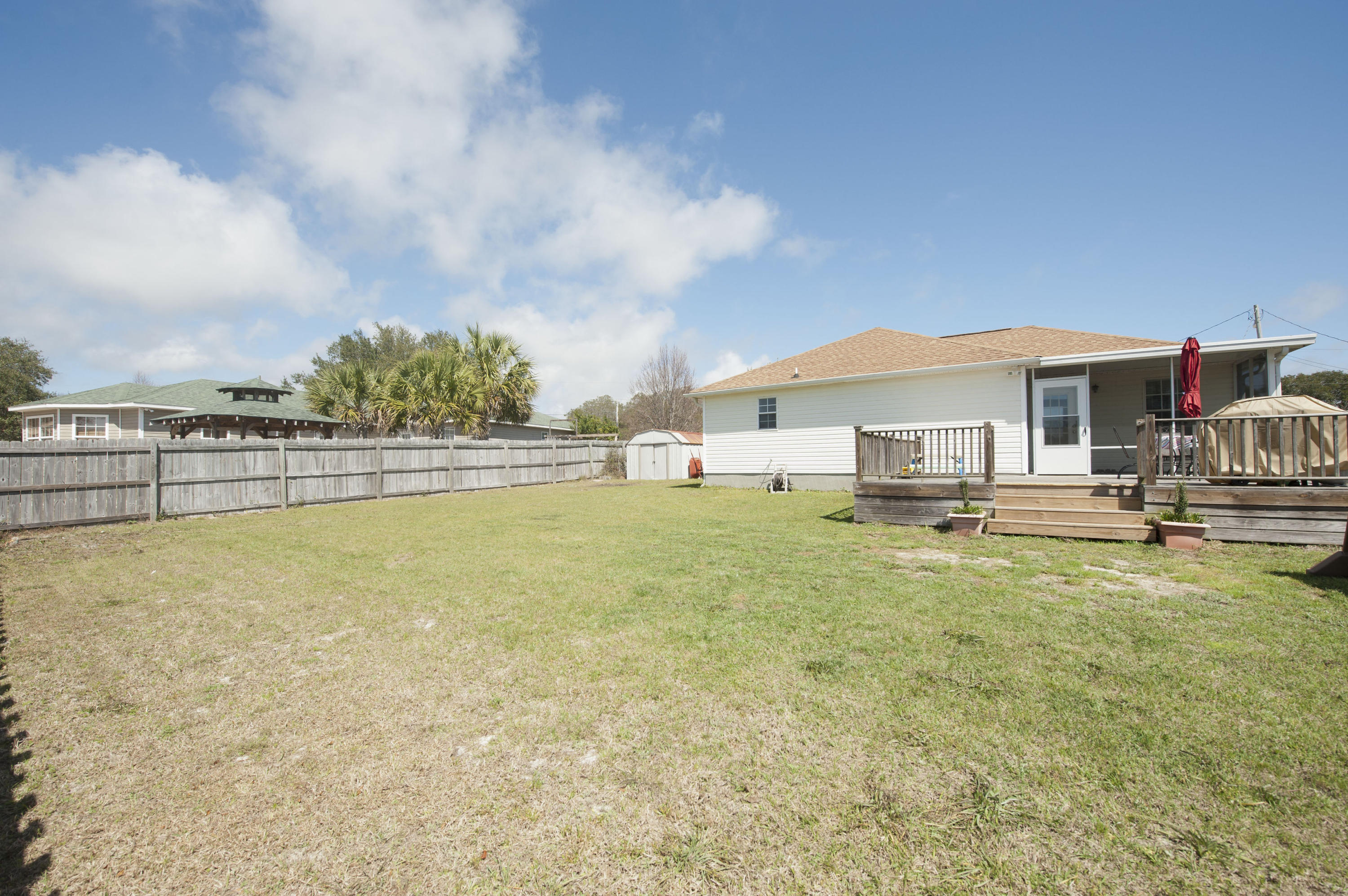 WHISPERING PINES - Residential