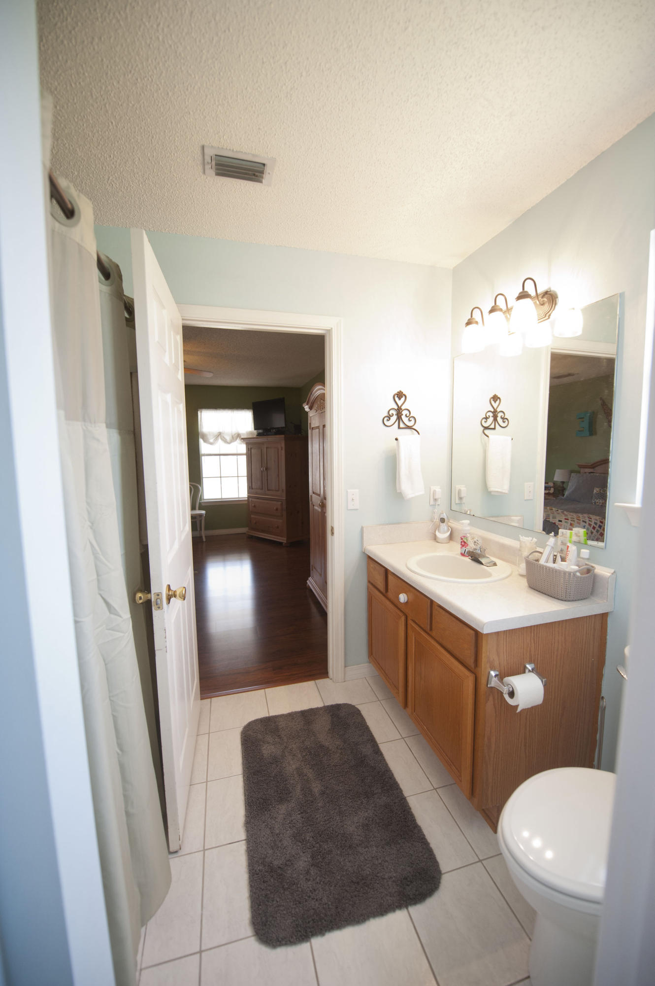 WHISPERING PINES - Residential