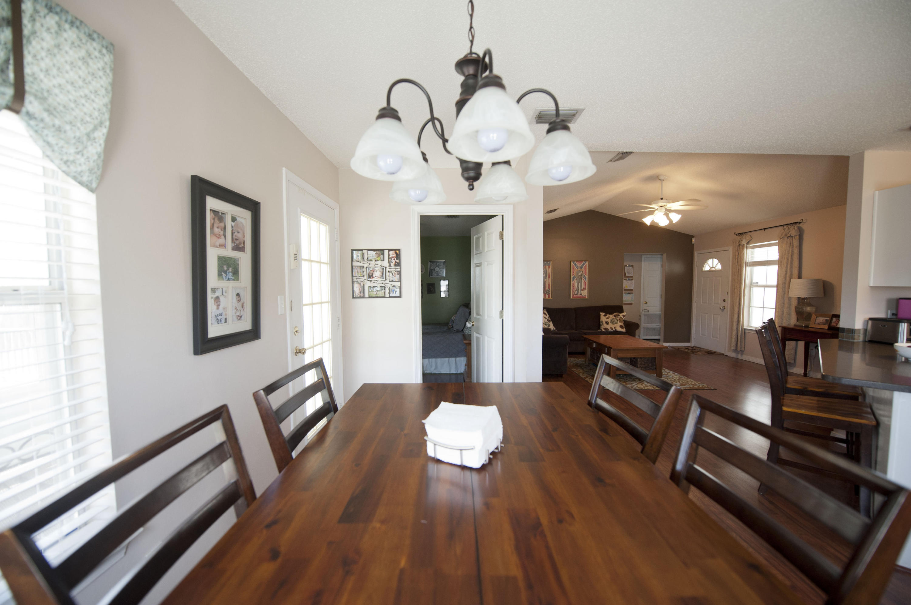 WHISPERING PINES - Residential