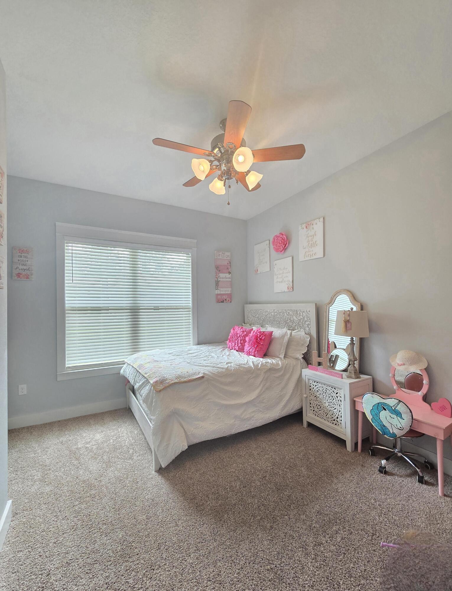 LAUREL HILL - Residential