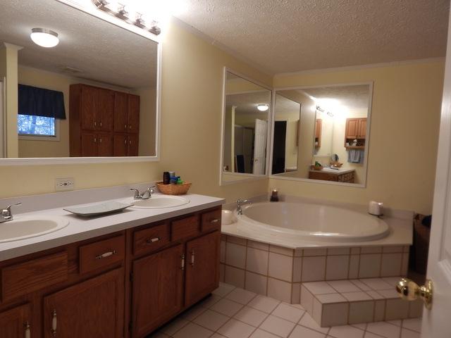 METES AND BOUNDS - Residential