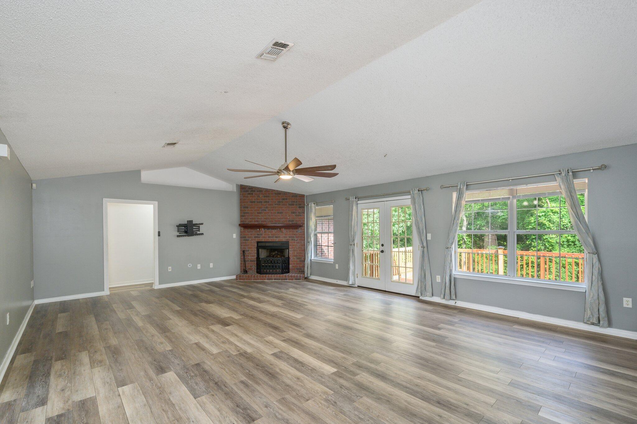 SILVER OAKS PH 2 - Residential