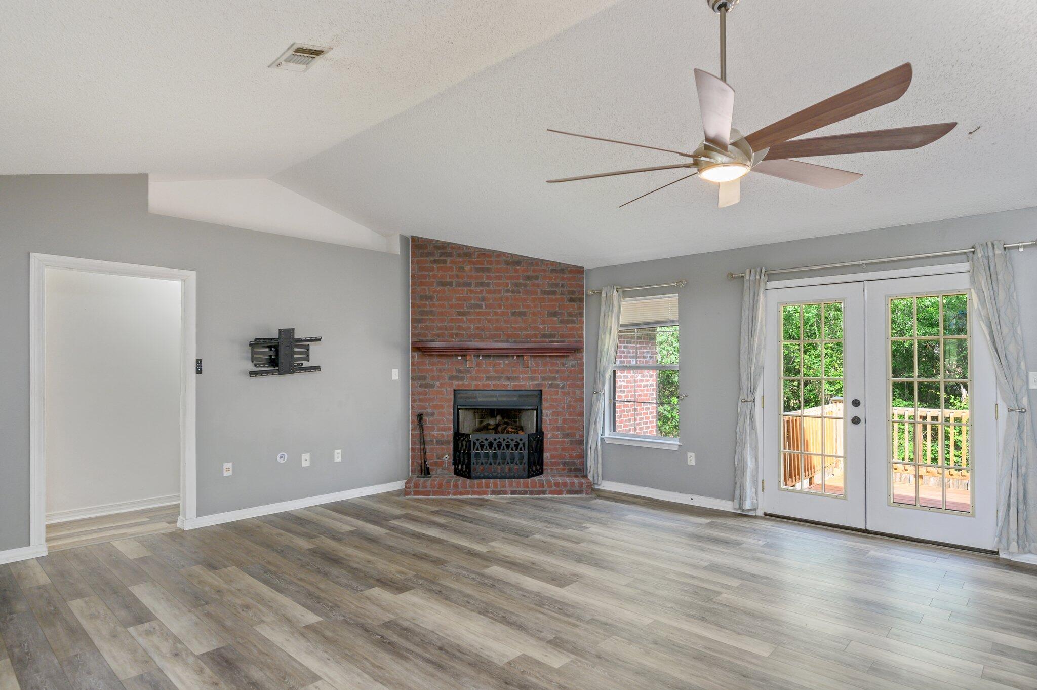 SILVER OAKS PH 2 - Residential