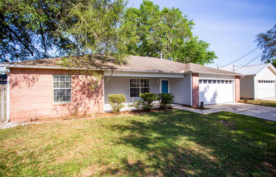 This 3 bed/2 bath rancher would make a great starter home. Conveniently located near Hurlburt & Eglin Air Force Bases. Good sized Master Bedroom with walk-in closet. Kitchen has a pantry and a good amount of cabinet space. Washer and Dryer is included with all other appliances in the home.