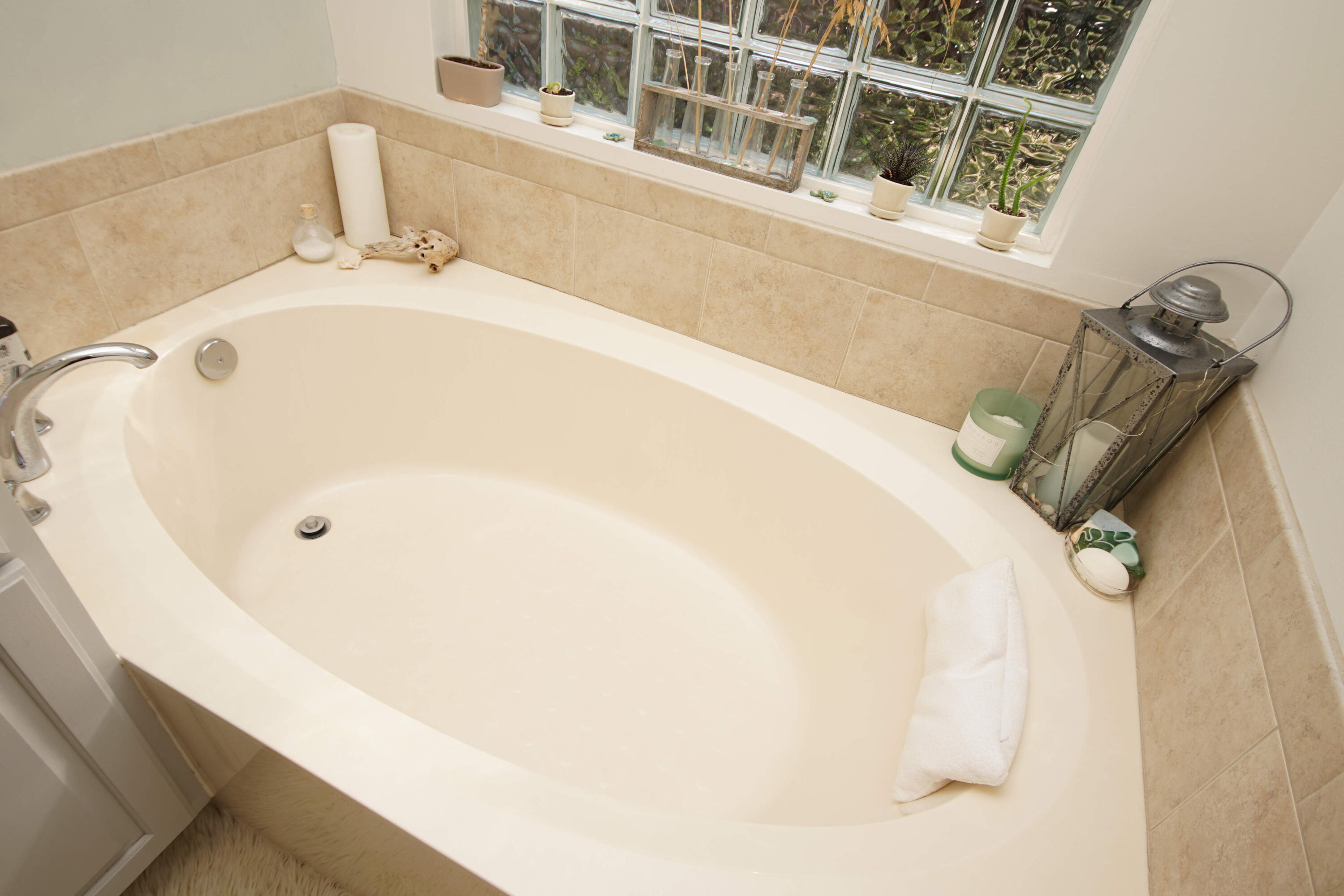 LAKE LORRAINE ESTATES - Residential