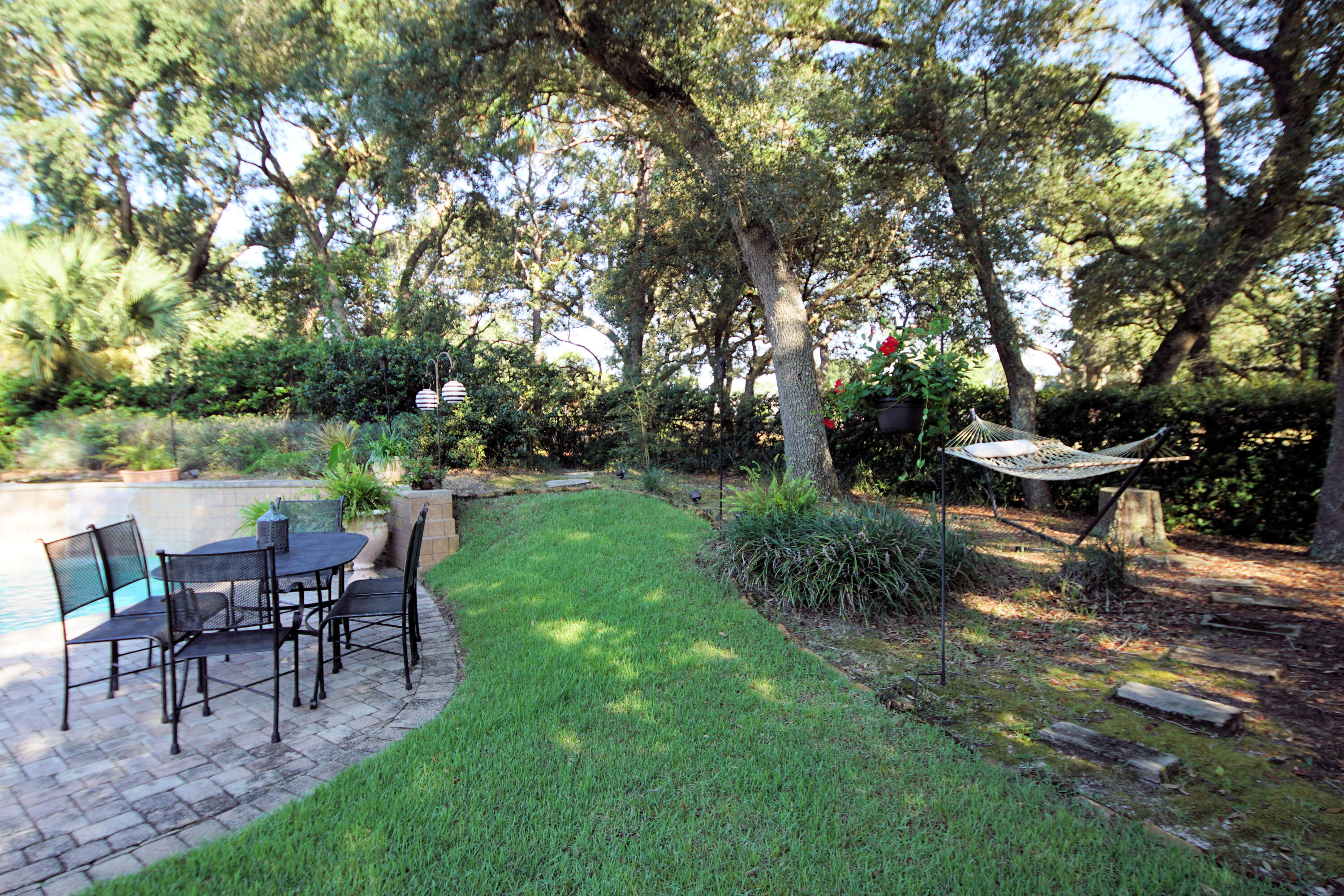 LAKE LORRAINE ESTATES - Residential