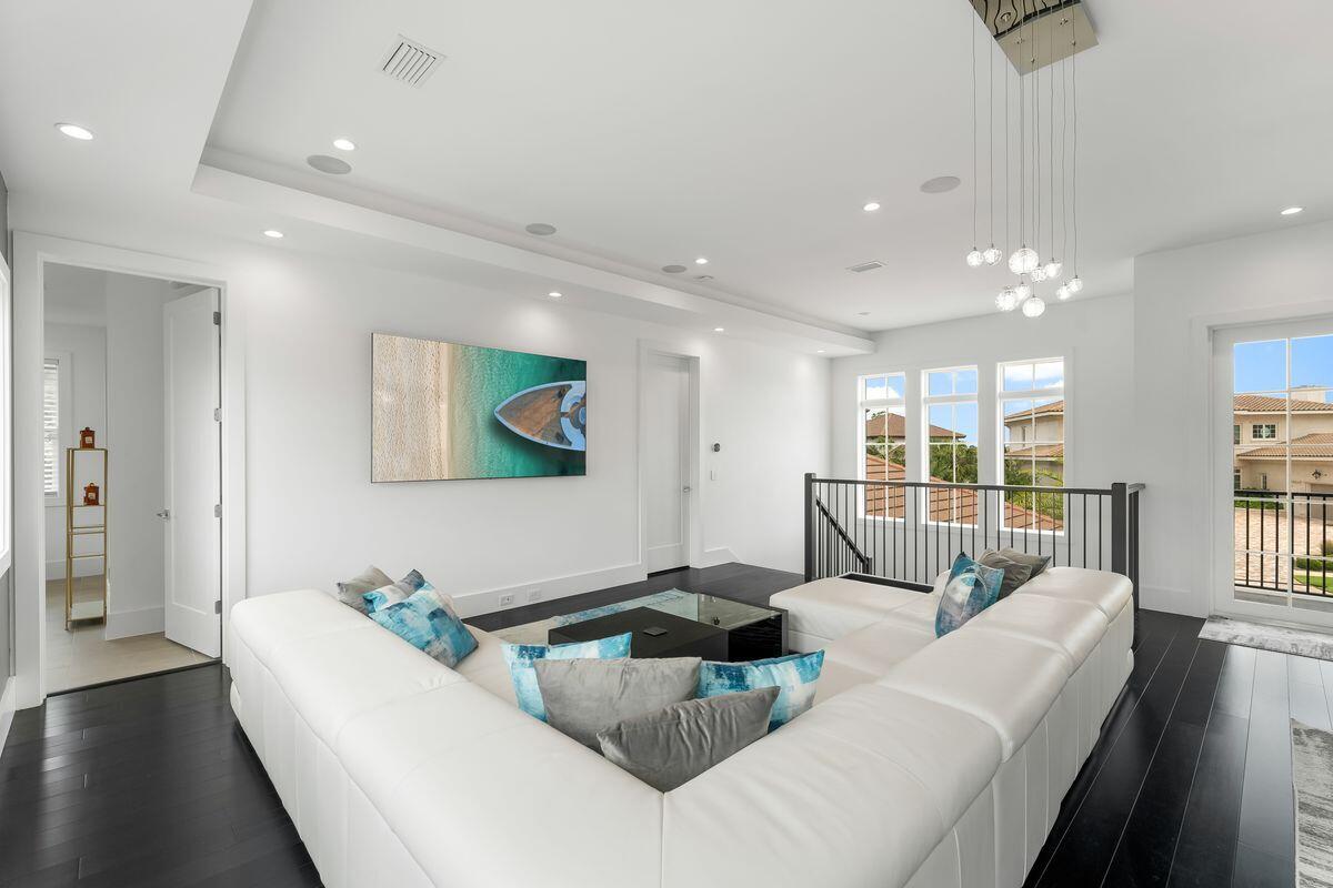 FINISTERRE S/D - Residential