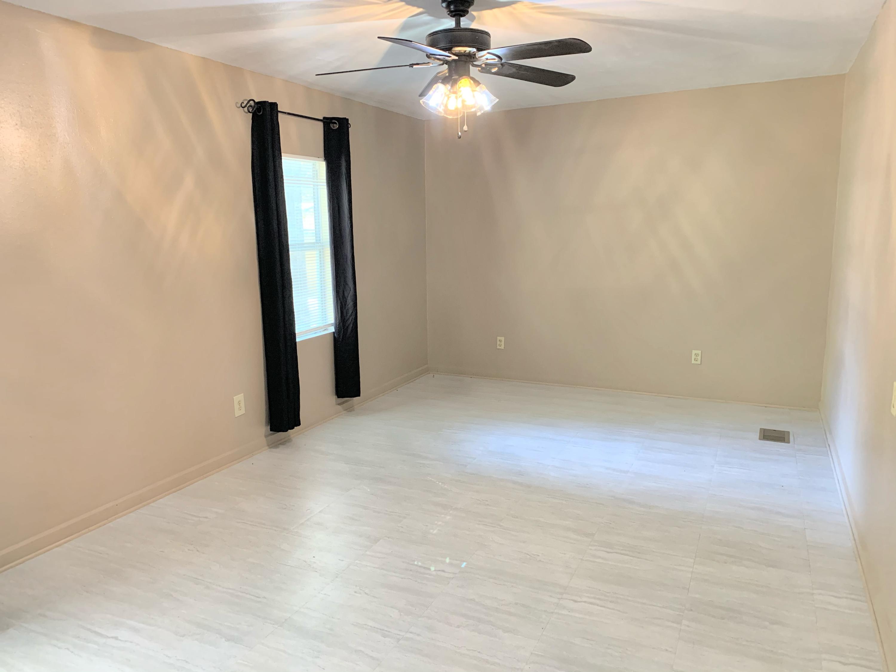 DOGWOOD TERRACE S/D - Residential