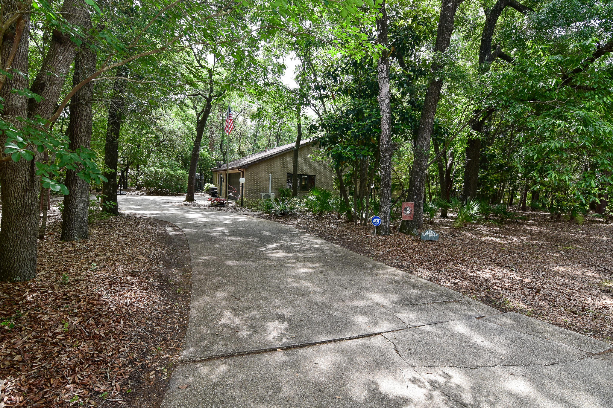 SHIRKS BAYOU - Residential