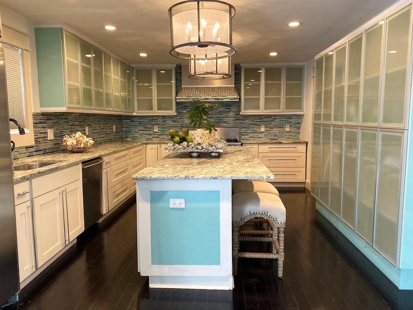 PONCE DE LEON ESTATES - Residential Lease