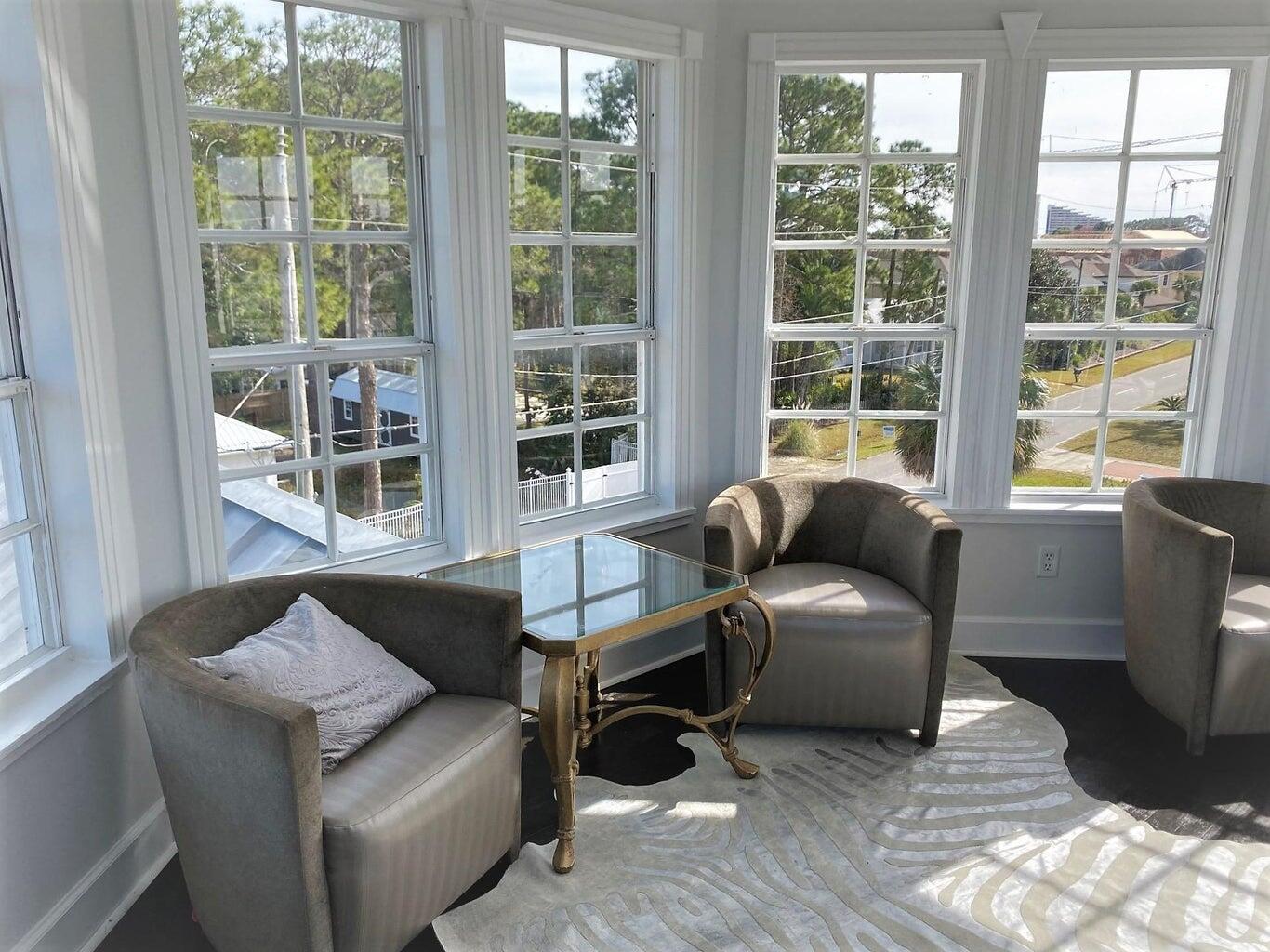 PONCE DE LEON ESTATES - Residential Lease