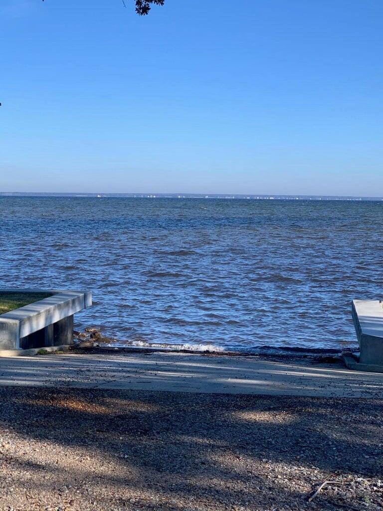 PONCE DE LEON ESTATES - Residential Lease