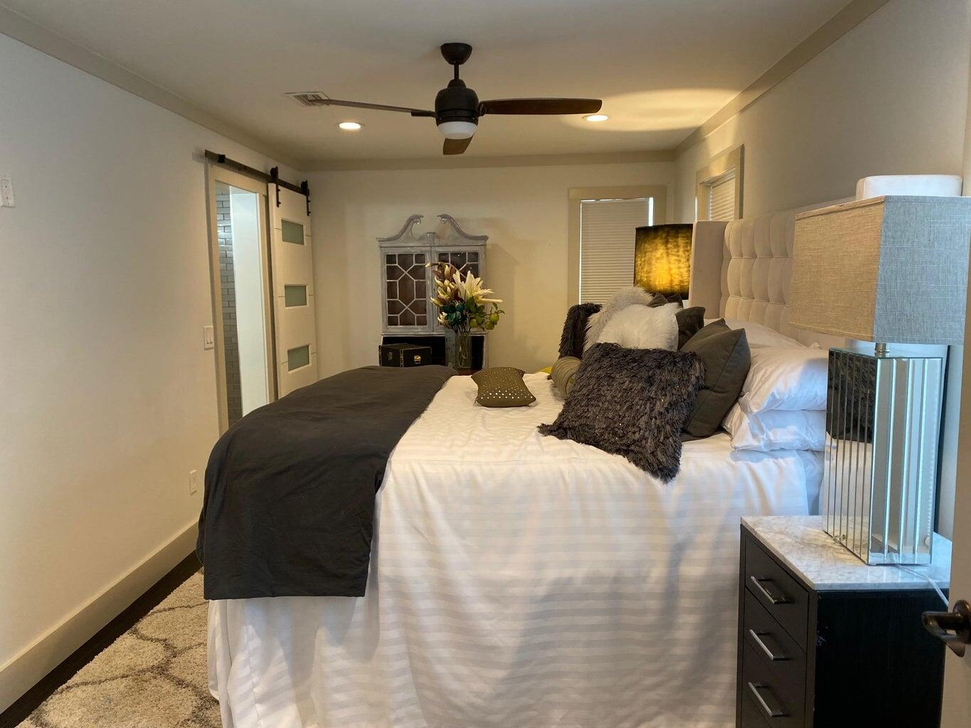 PONCE DE LEON ESTATES - Residential Lease