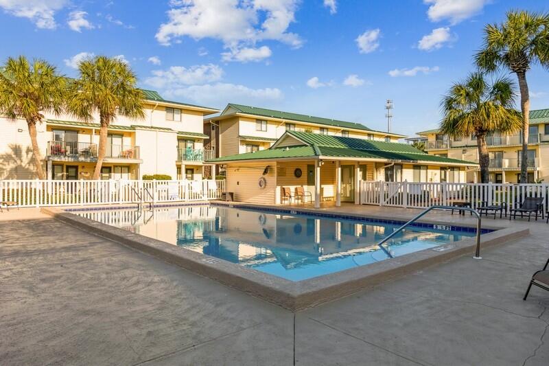 SANDPRINTS CONDO - Residential