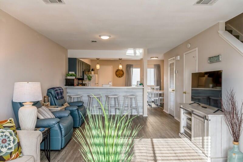 SANDPRINTS CONDO - Residential