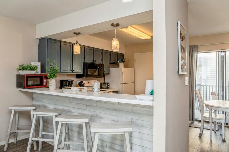 SANDPRINTS CONDO - Residential