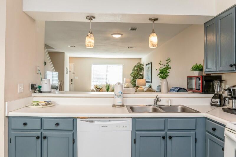 SANDPRINTS CONDO - Residential