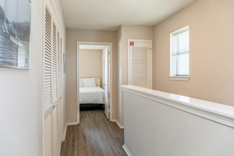 SANDPRINTS CONDO - Residential