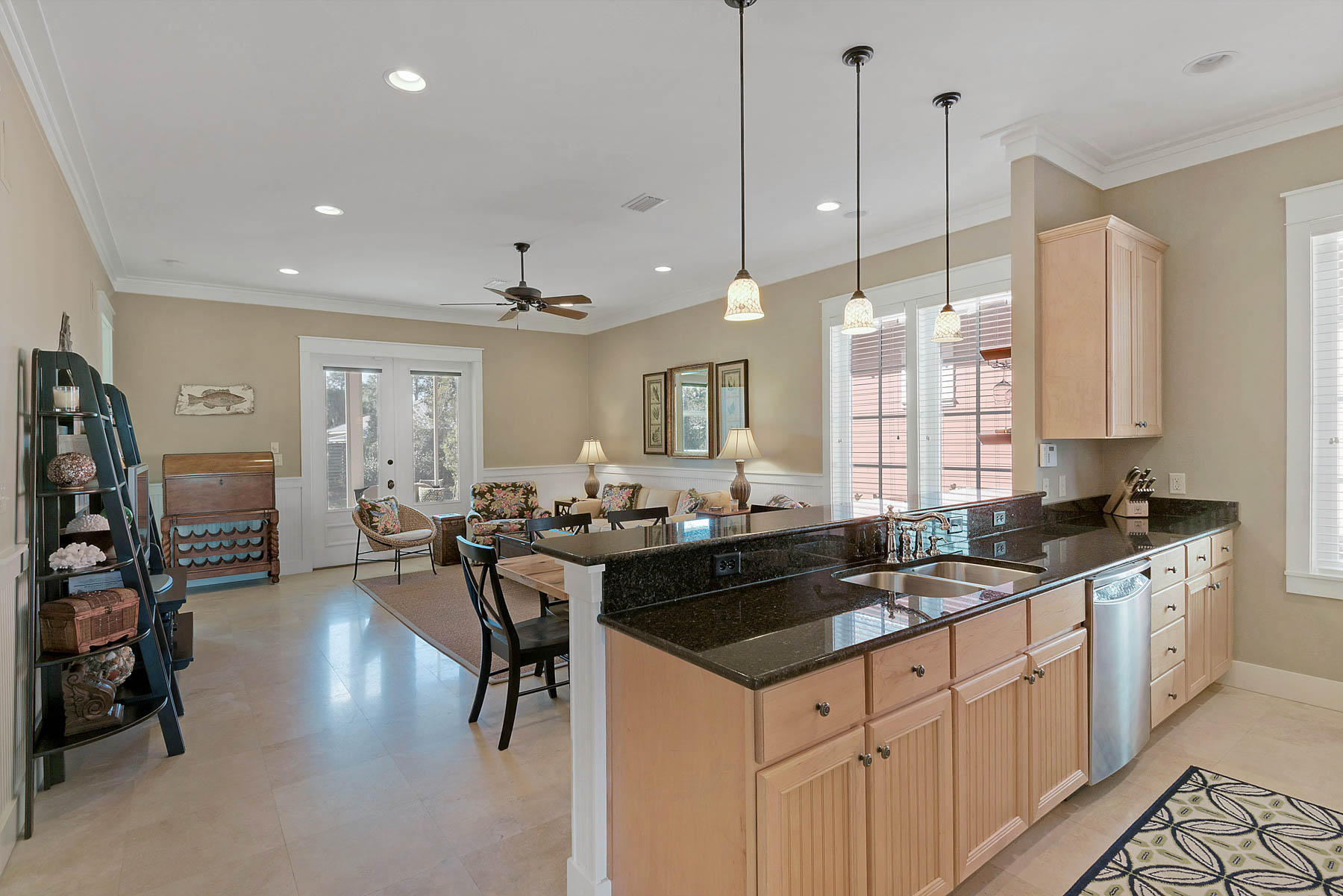 BUNGALOS AT SANDESTIN - Residential