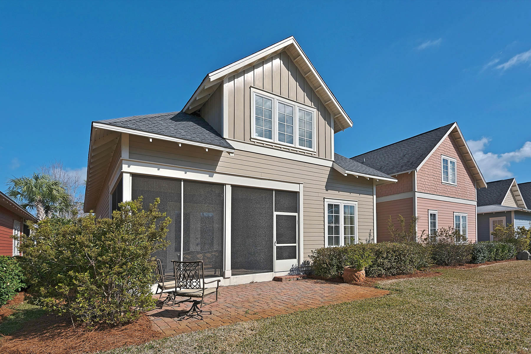 BUNGALOS AT SANDESTIN - Residential