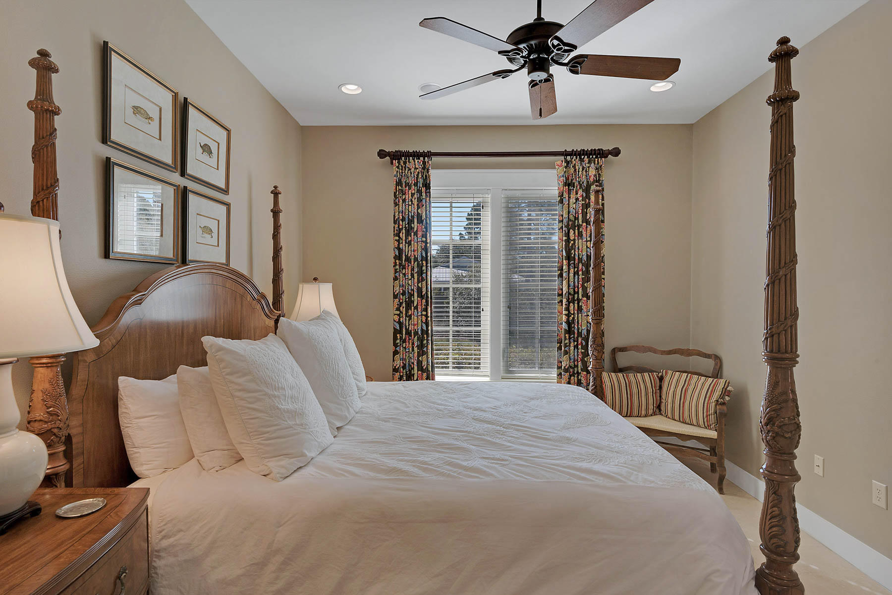 BUNGALOS AT SANDESTIN - Residential