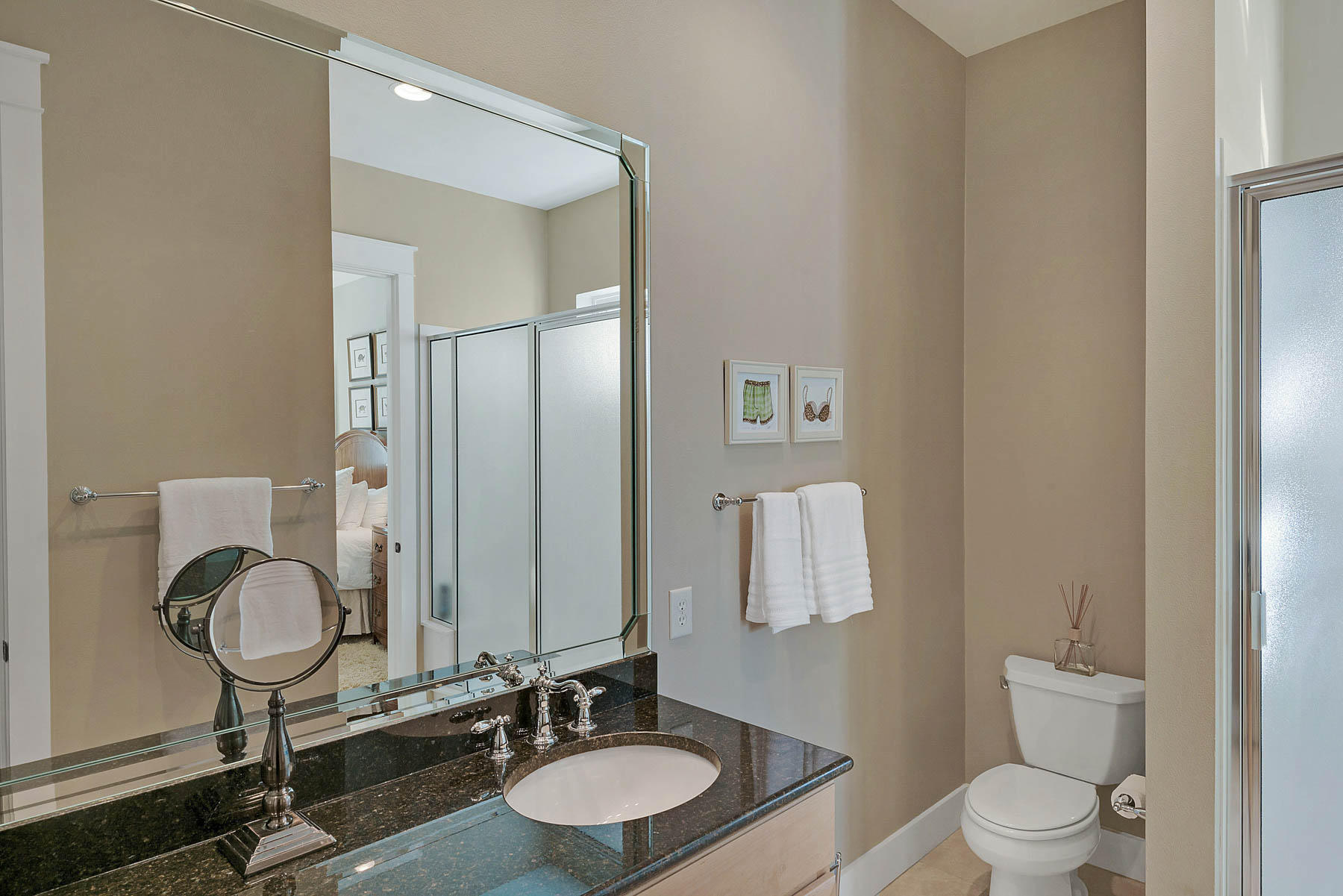 BUNGALOS AT SANDESTIN - Residential