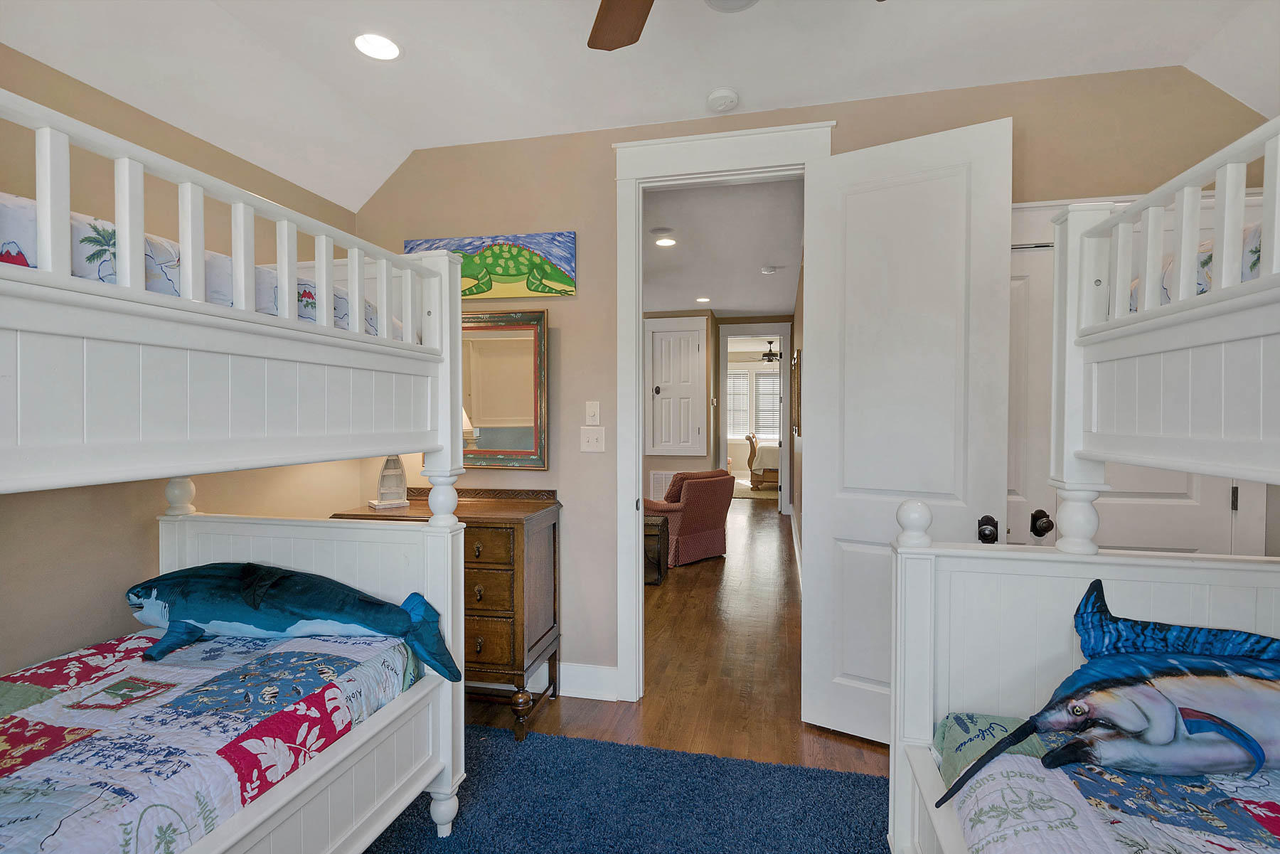 BUNGALOS AT SANDESTIN - Residential