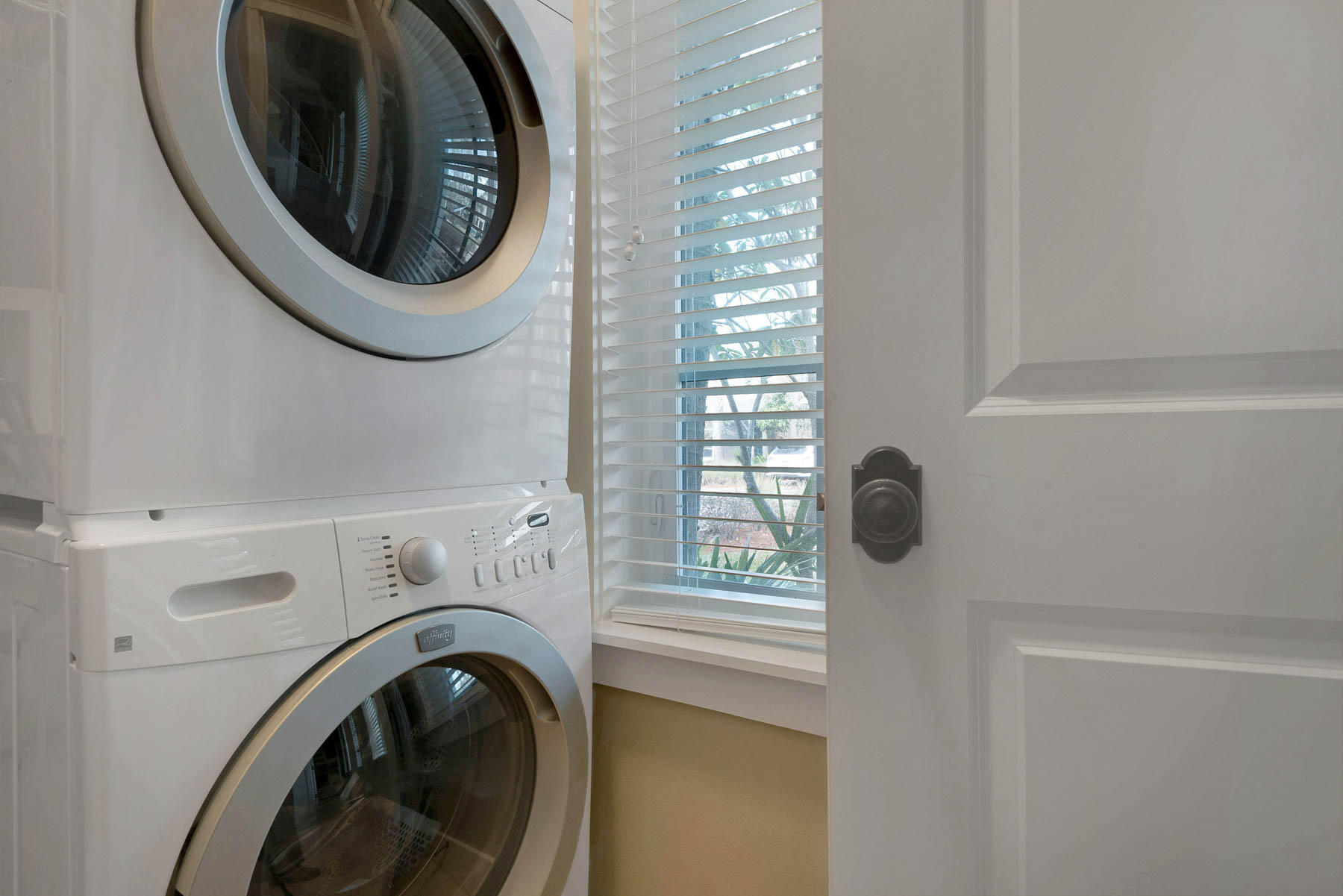 BUNGALOS AT SANDESTIN - Residential