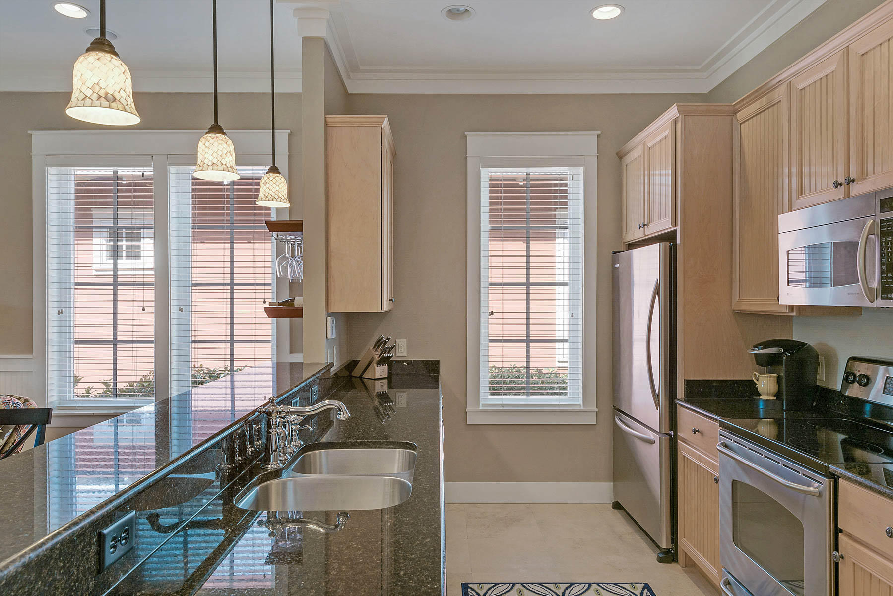 BUNGALOS AT SANDESTIN - Residential