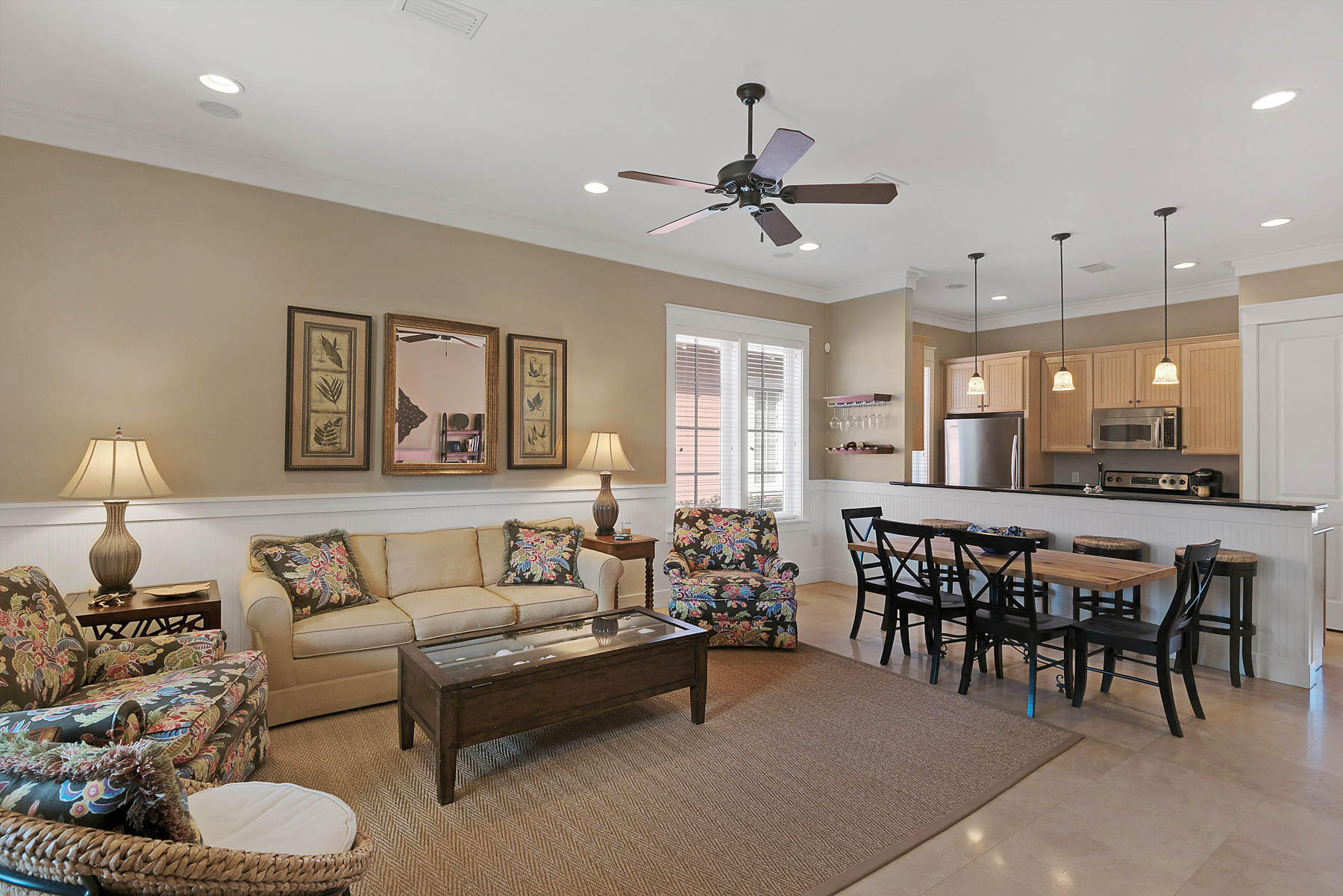 BUNGALOS AT SANDESTIN - Residential