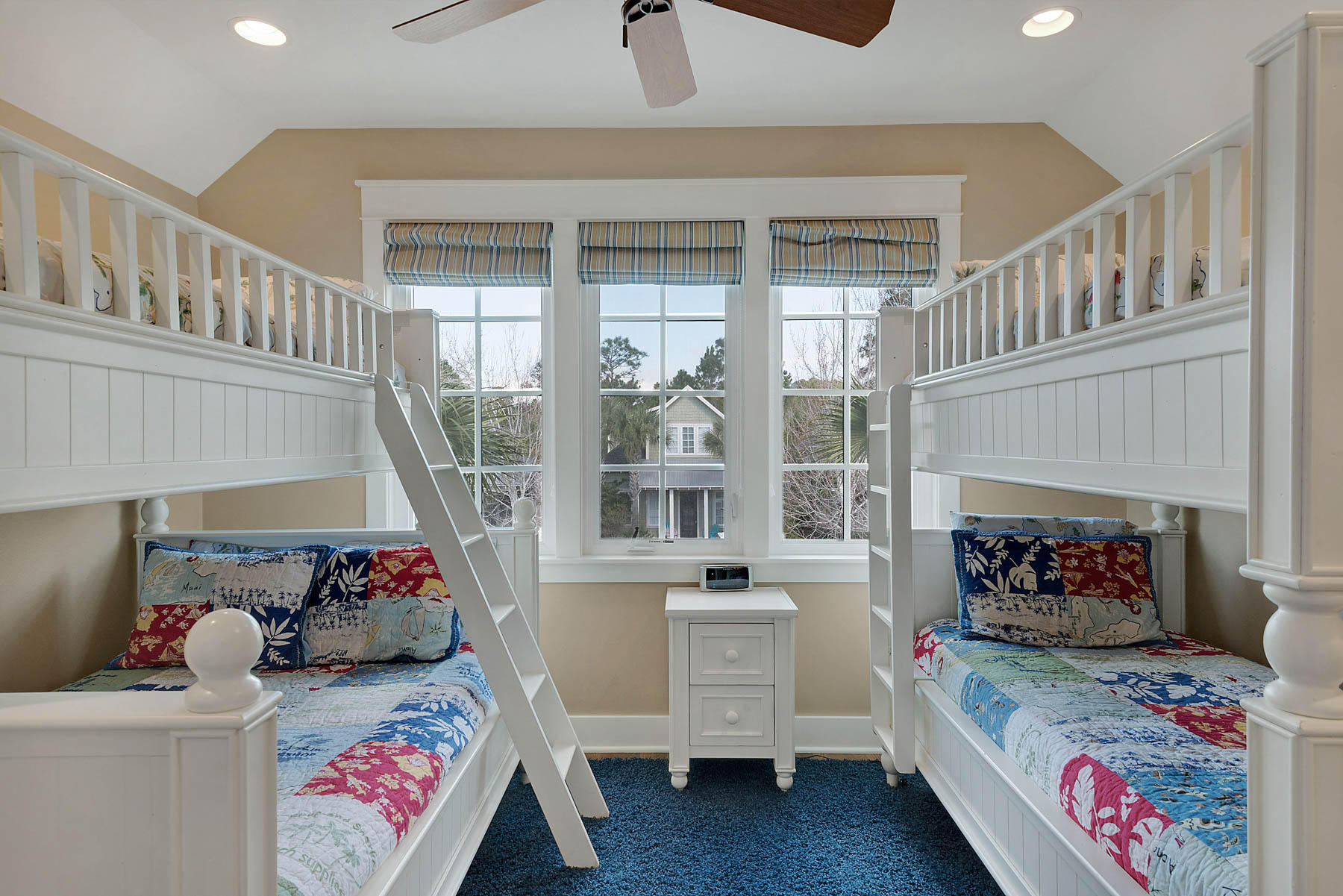 BUNGALOS AT SANDESTIN - Residential