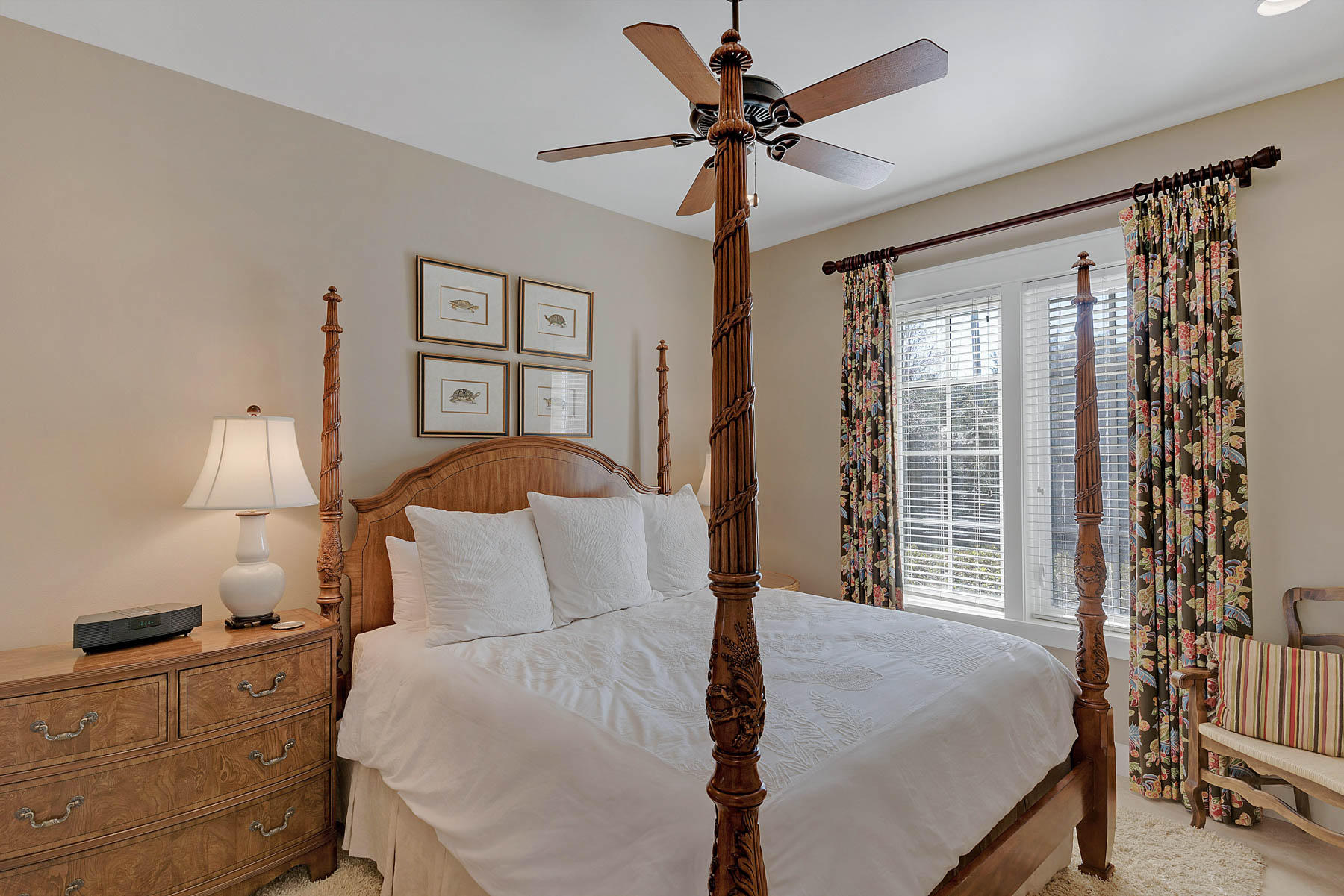 BUNGALOS AT SANDESTIN - Residential