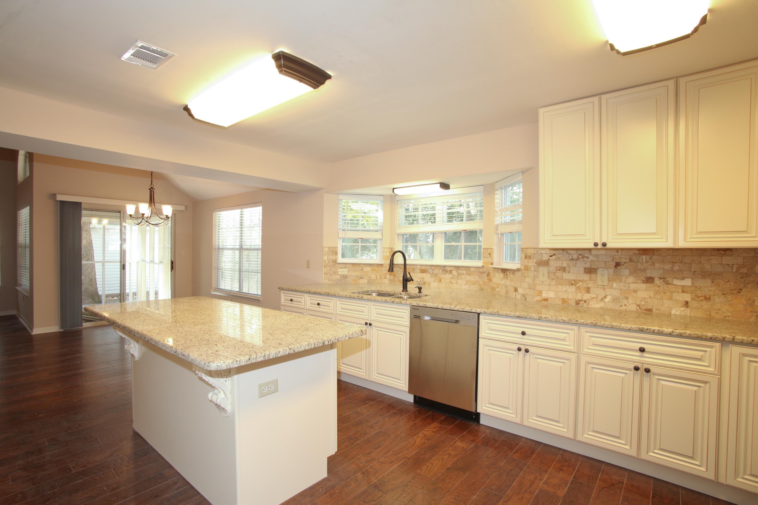 FAIRWAY LAKES PH 1 - Residential