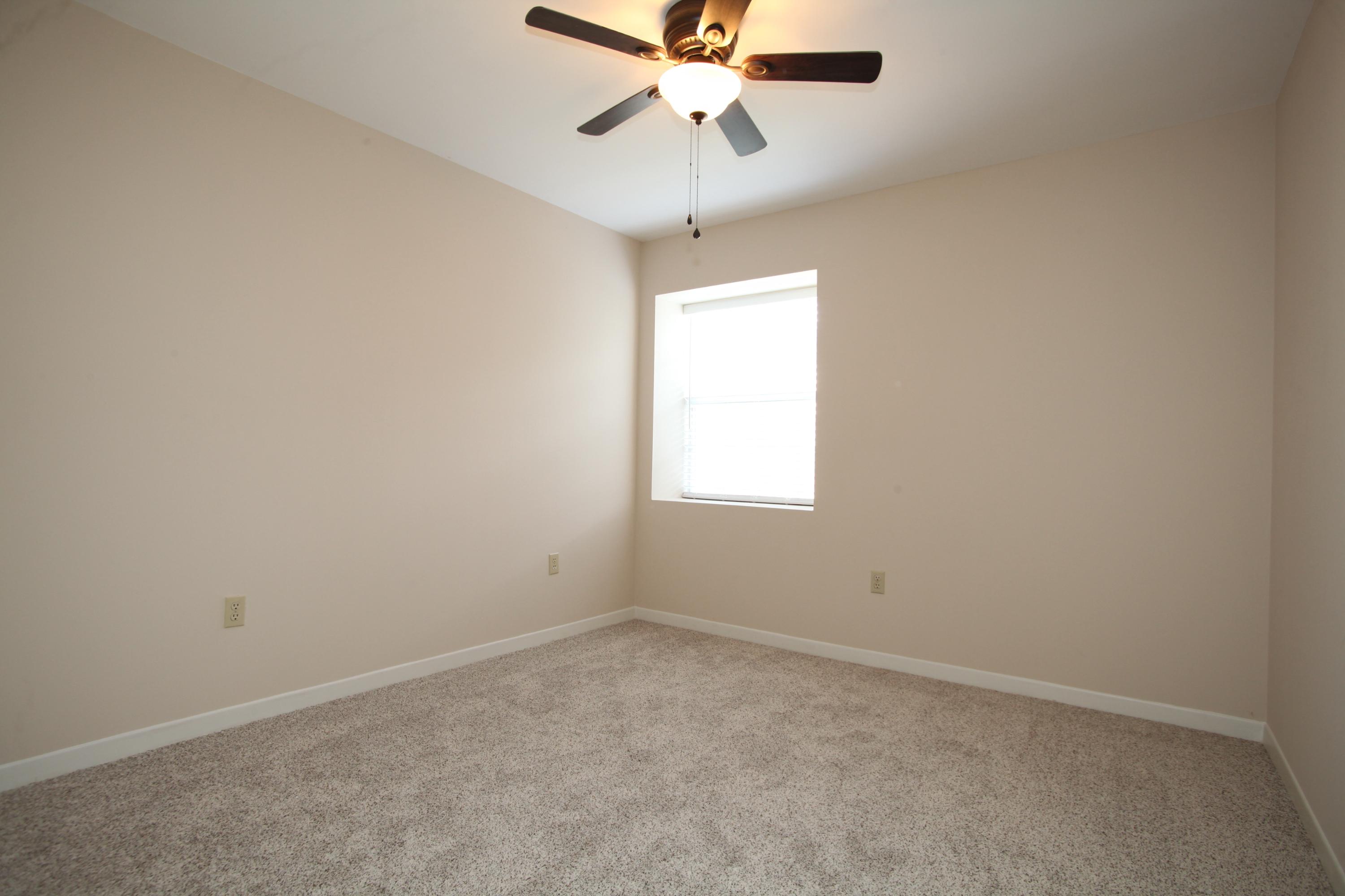 FAIRWAY LAKES PH 1 - Residential