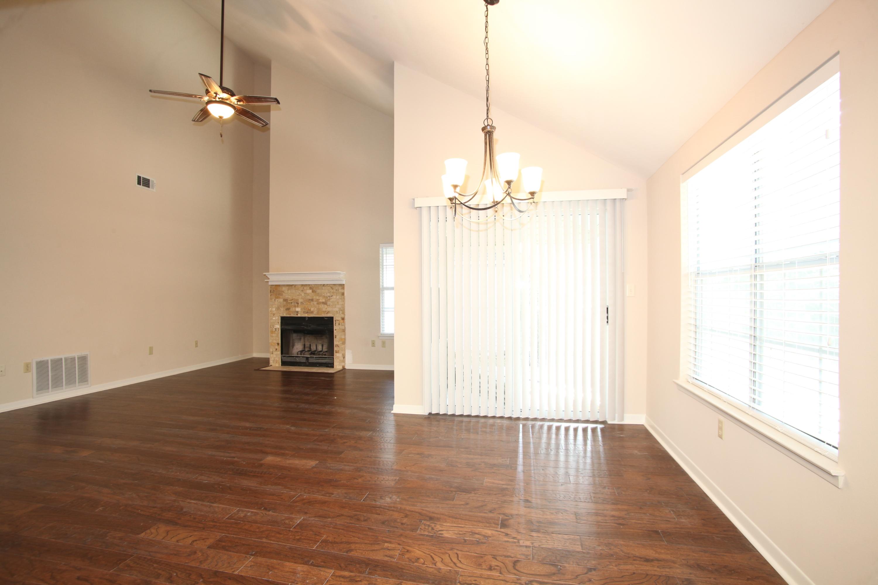 FAIRWAY LAKES PH 1 - Residential