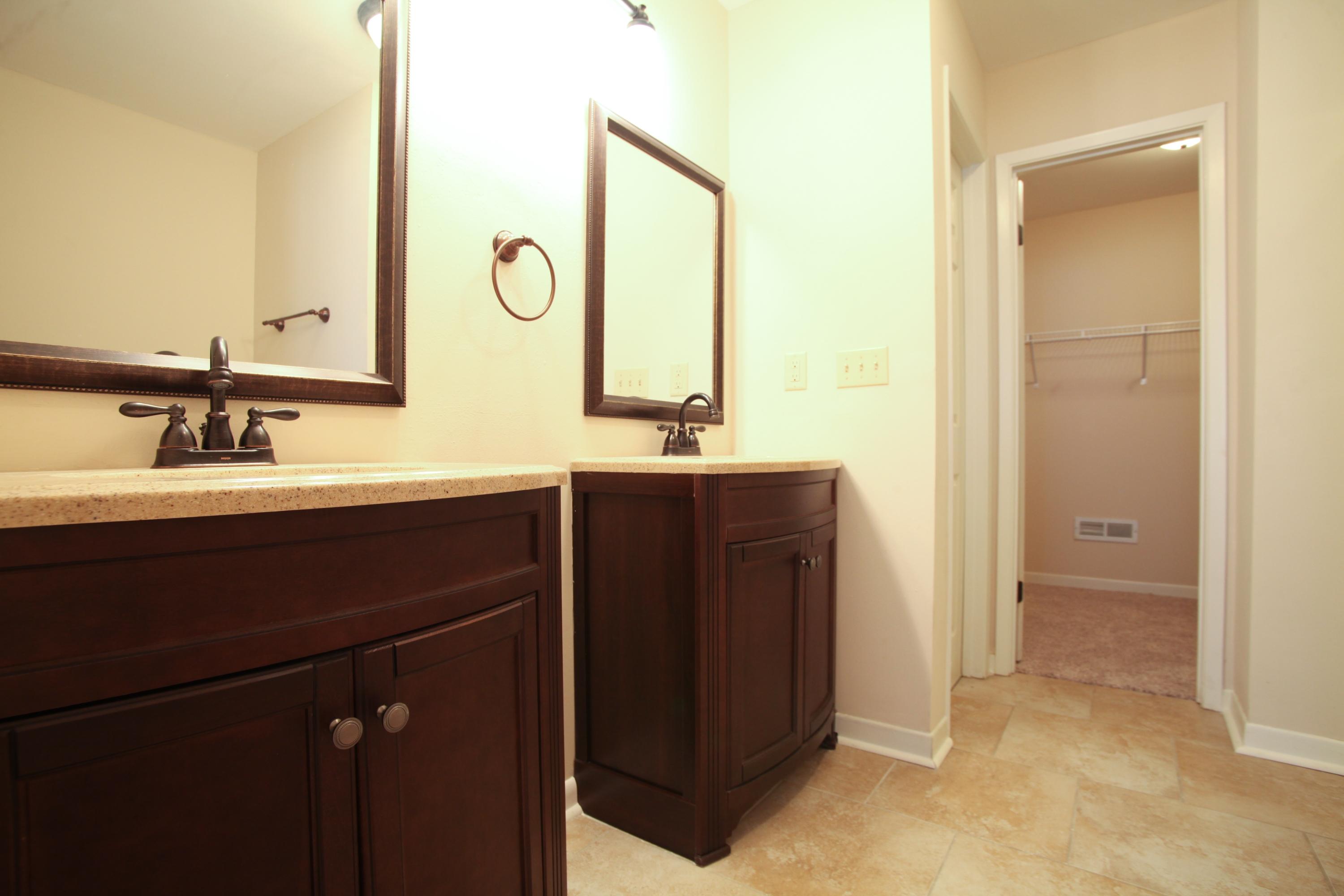 FAIRWAY LAKES PH 1 - Residential