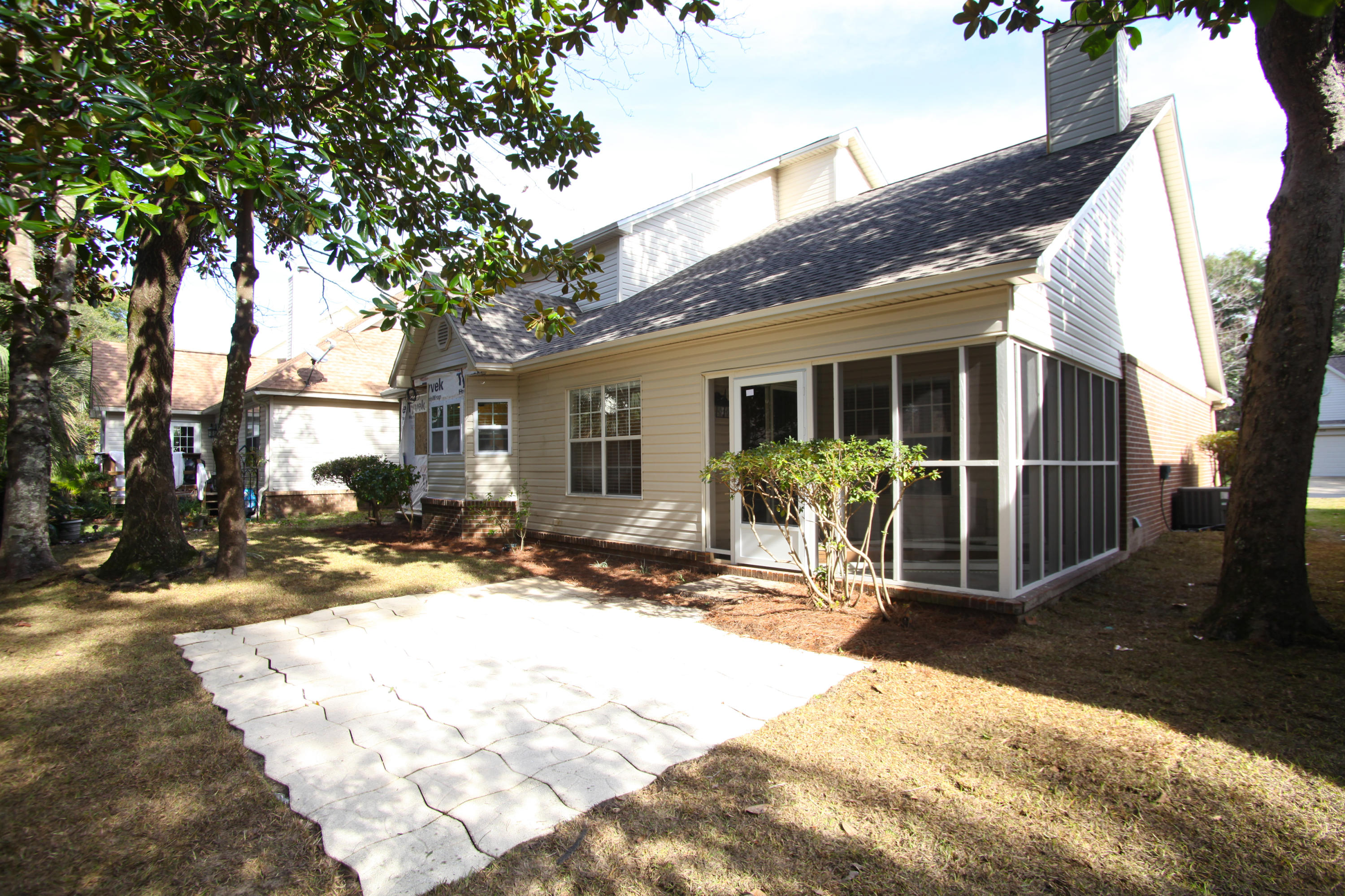 FAIRWAY LAKES PH 1 - Residential