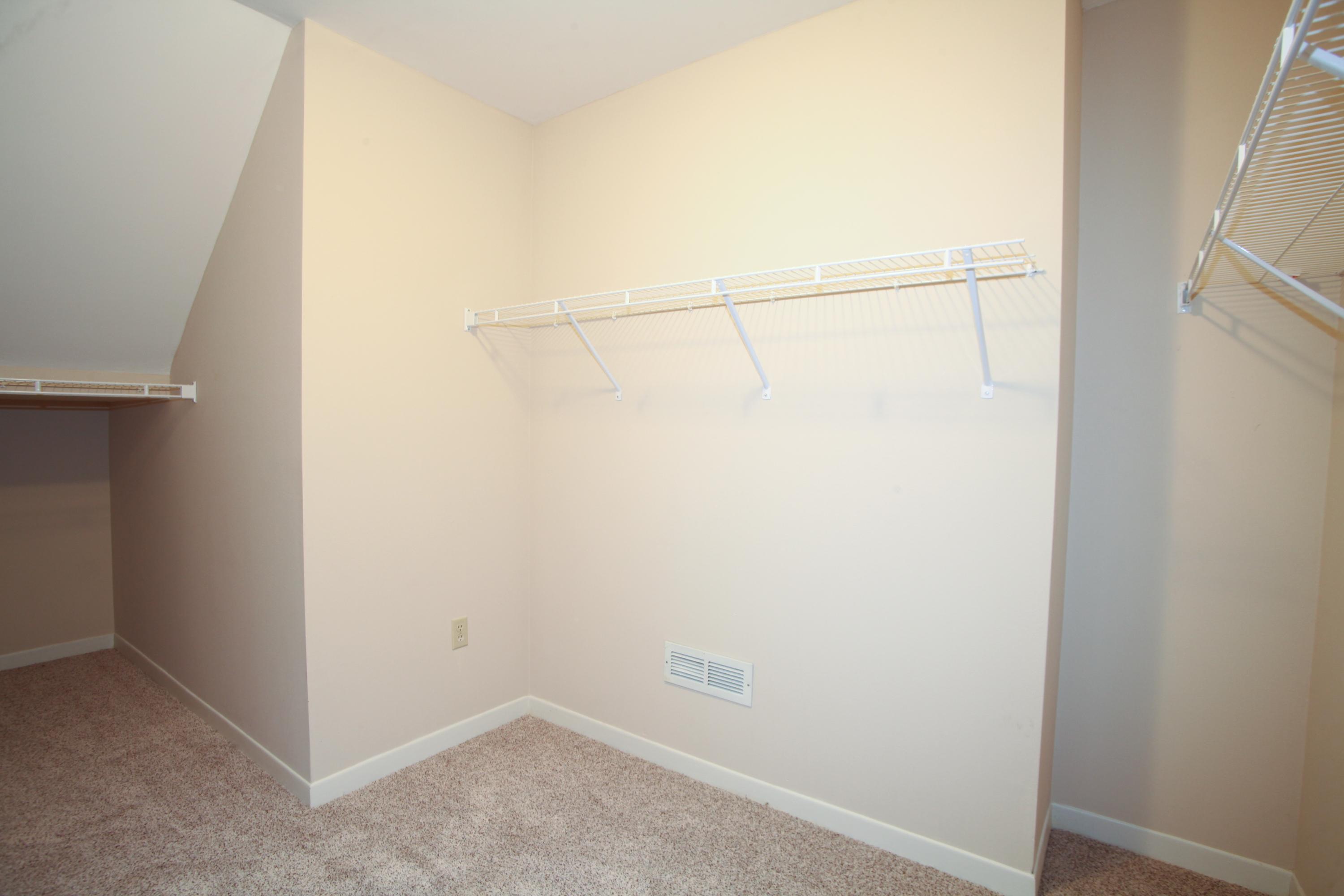 FAIRWAY LAKES PH 1 - Residential