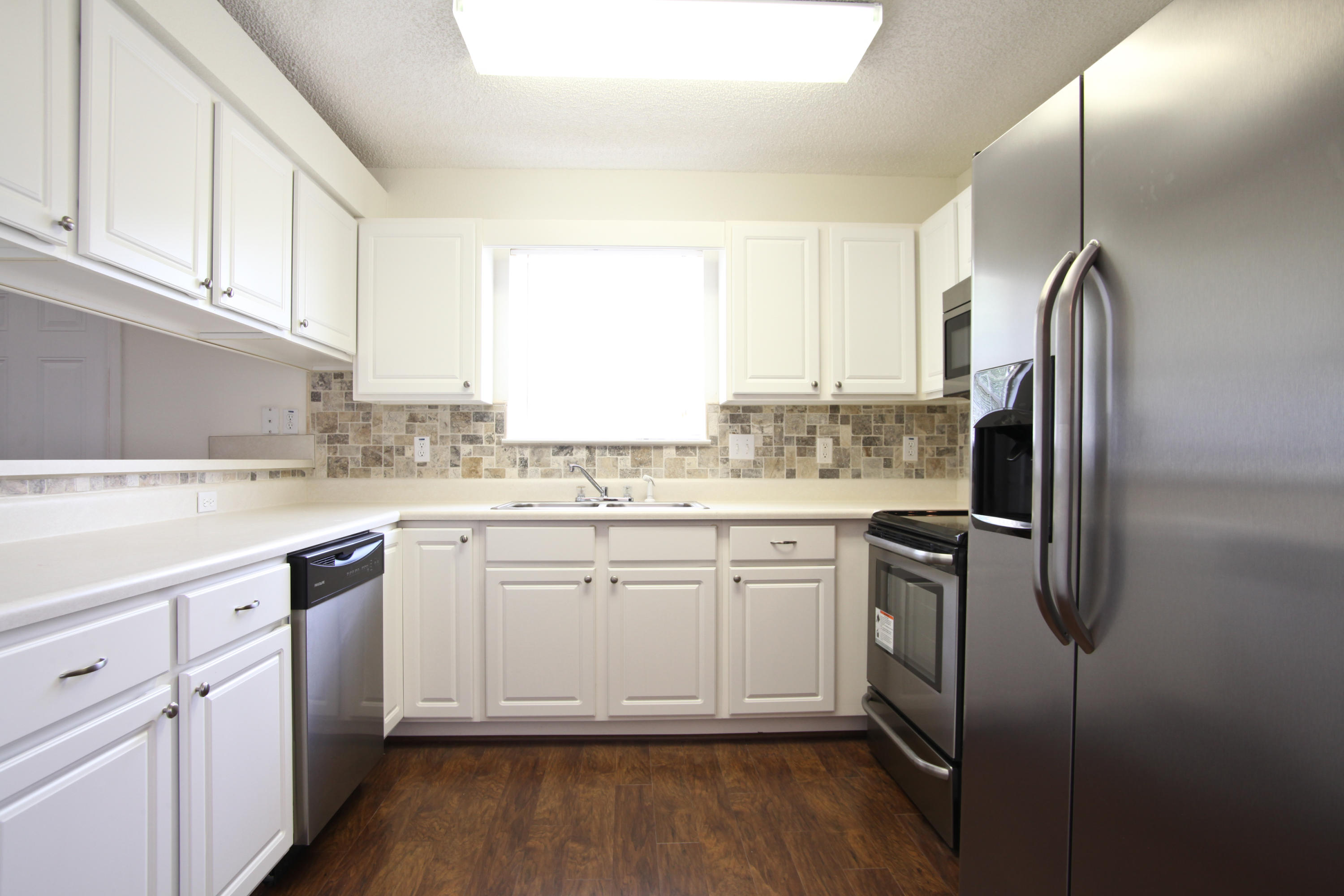 SHADOW LAKES - Residential