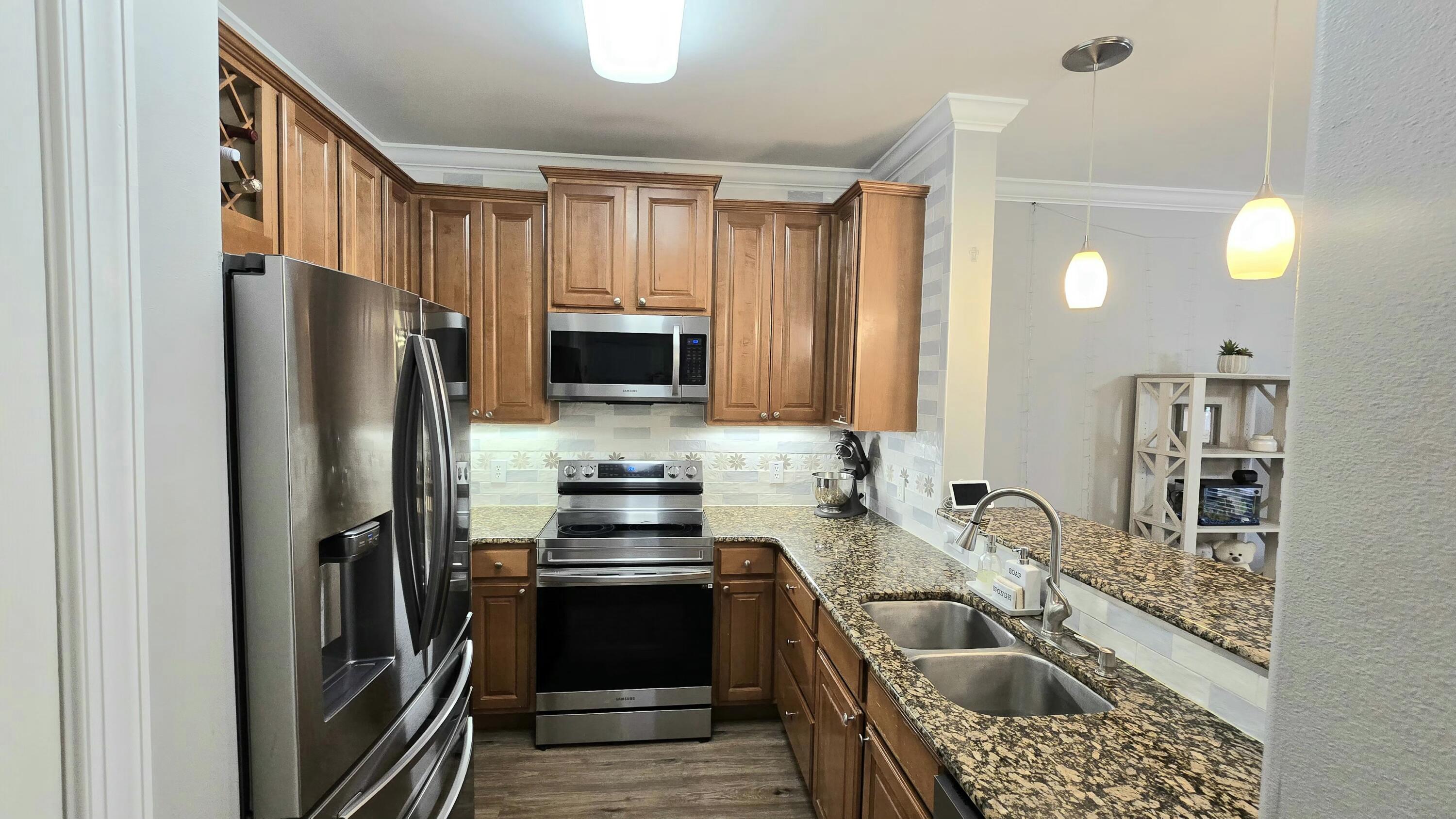 EAGLE BAY - Residential