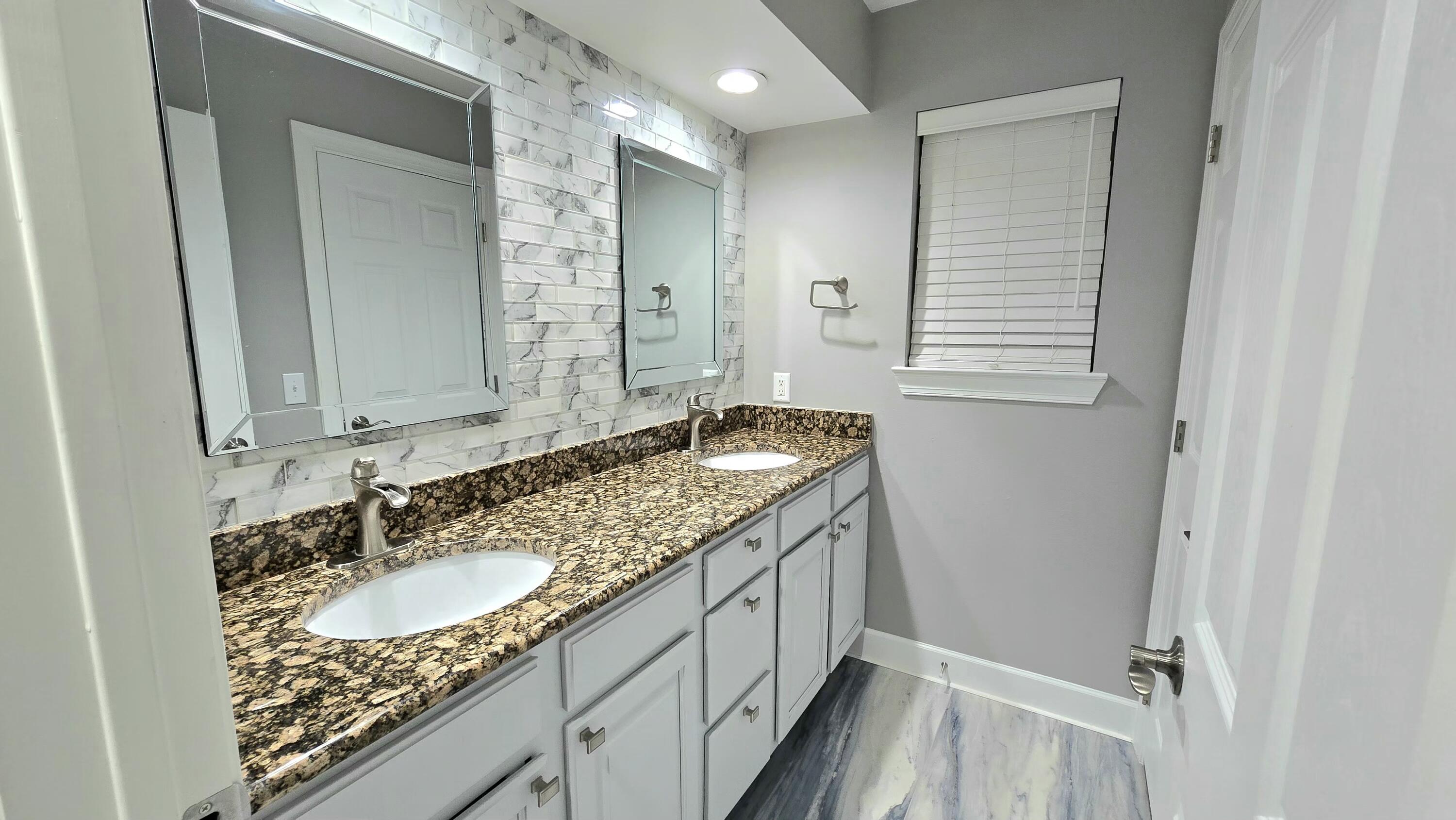 EAGLE BAY - Residential